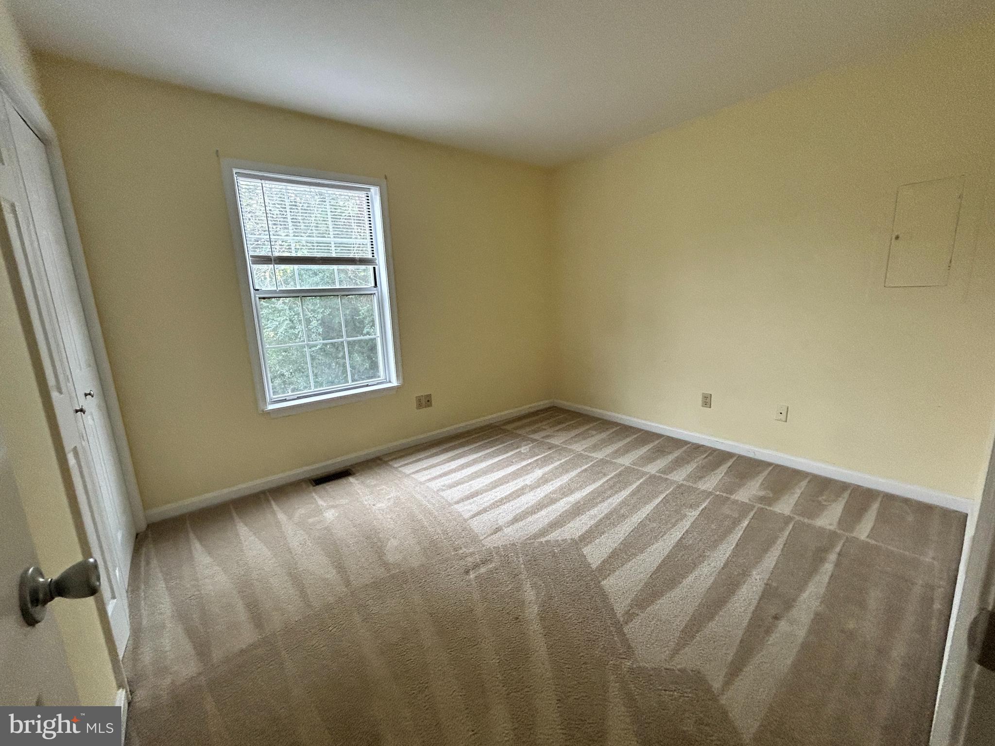 RIVERSIDE MEADOWS - Residential Lease