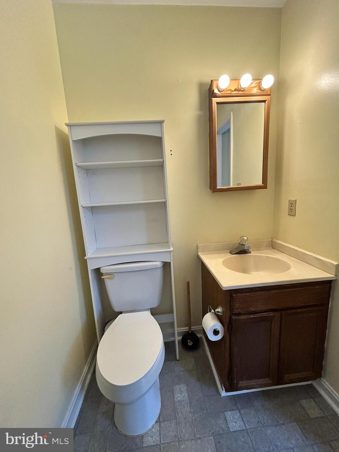 RIVERSIDE MEADOWS - Residential Lease