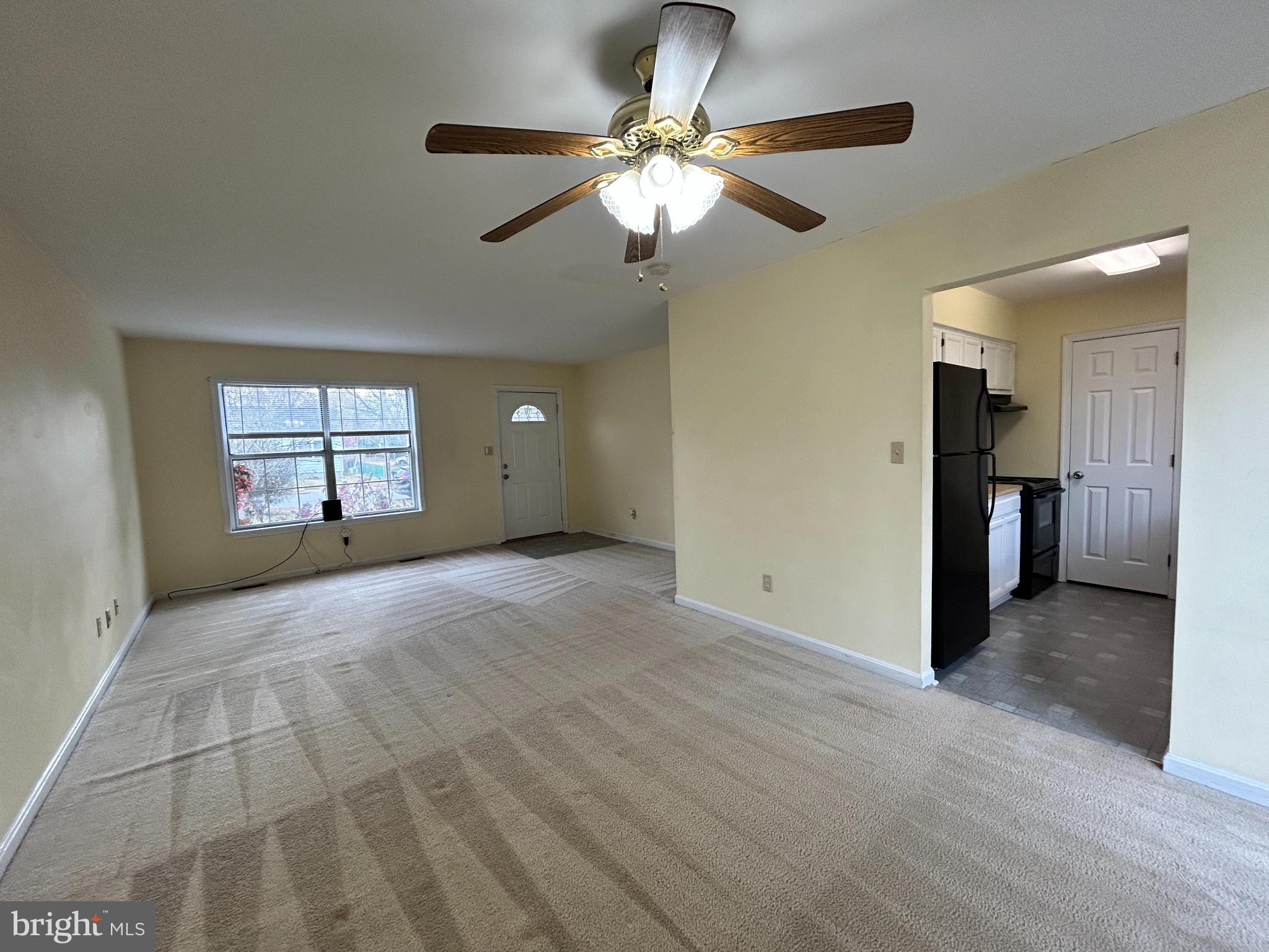 RIVERSIDE MEADOWS - Residential Lease