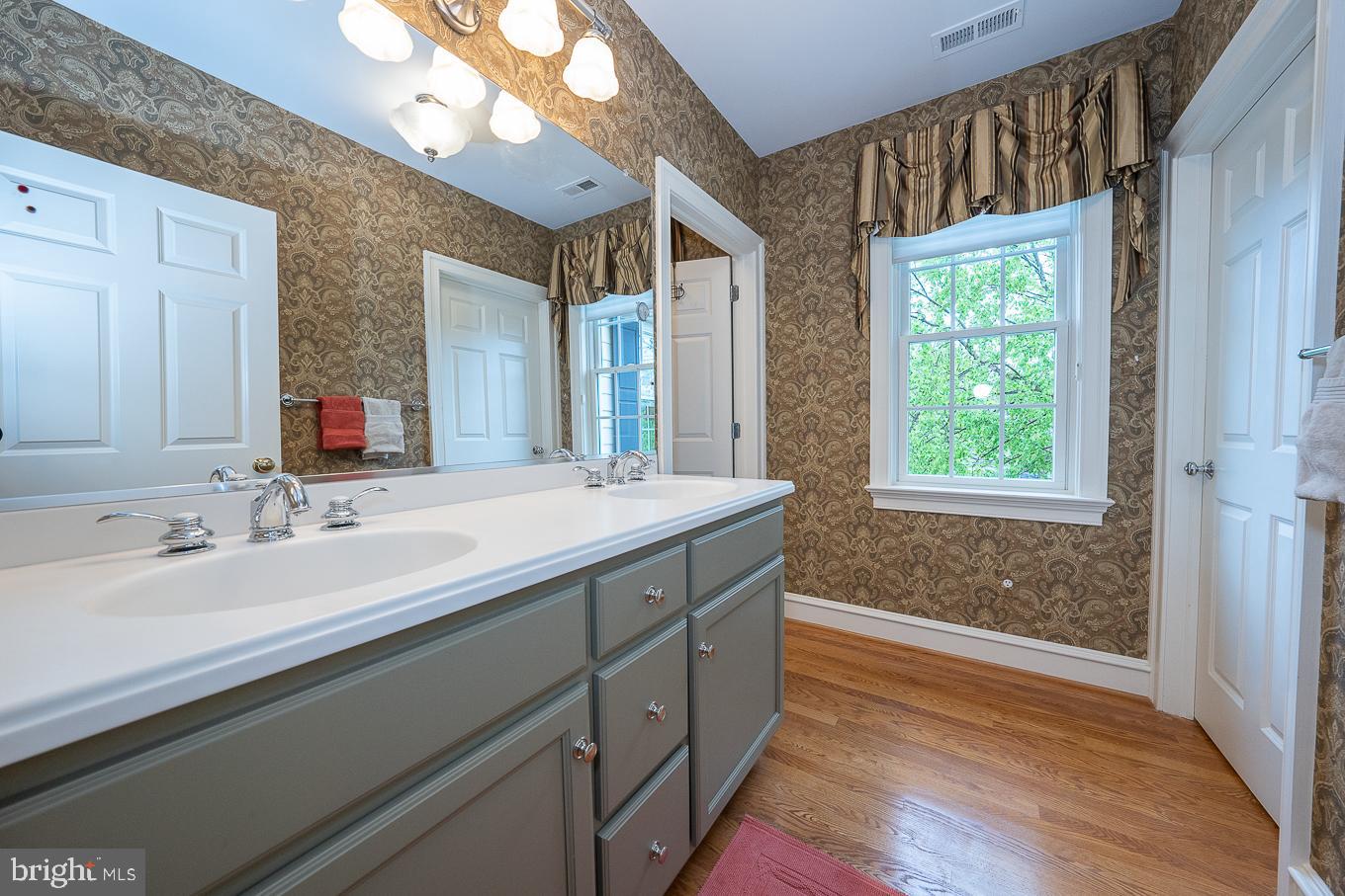 SAYBROOK - Residential