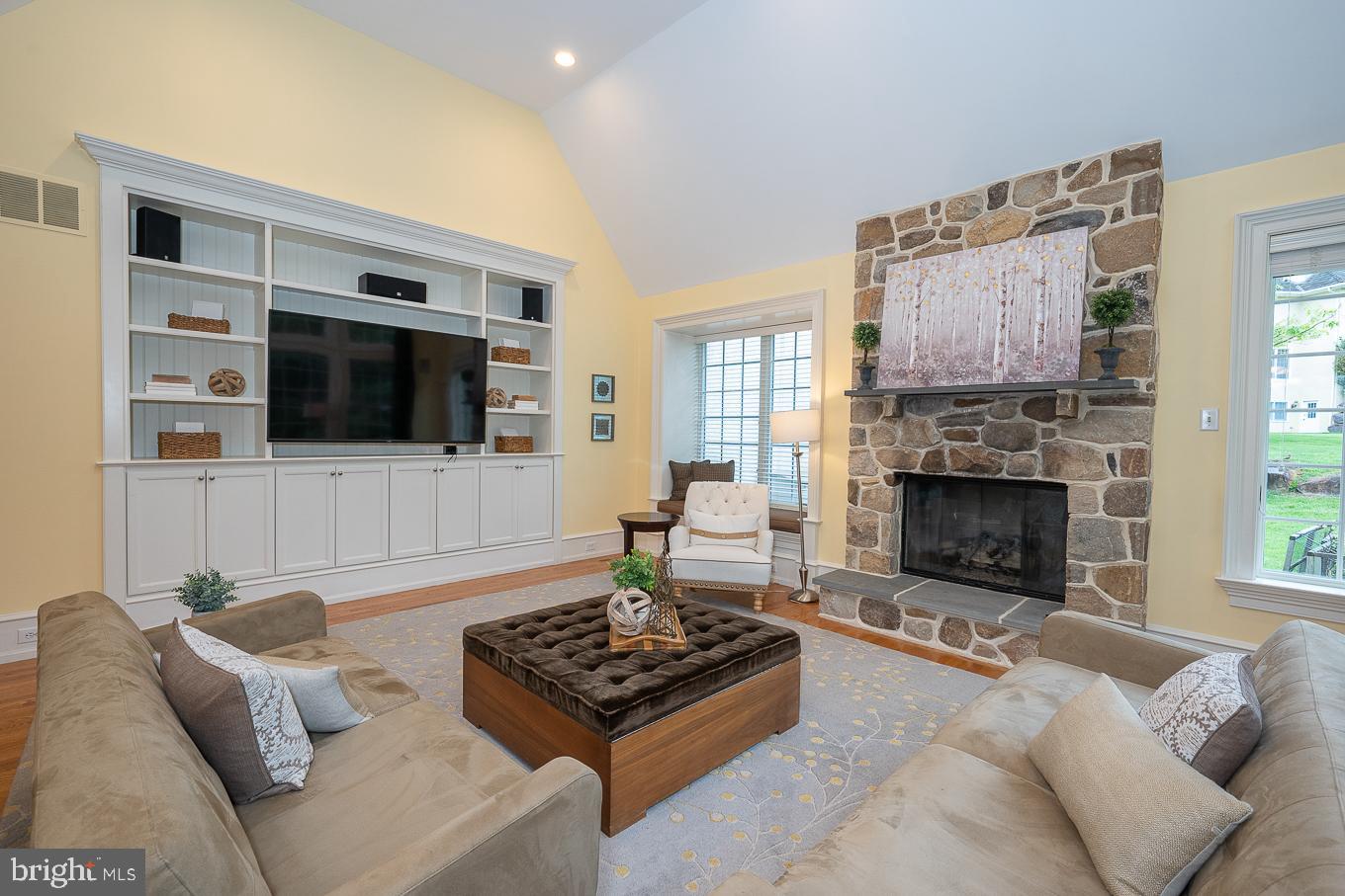 SAYBROOK - Residential