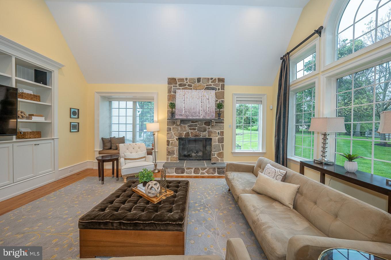 SAYBROOK - Residential