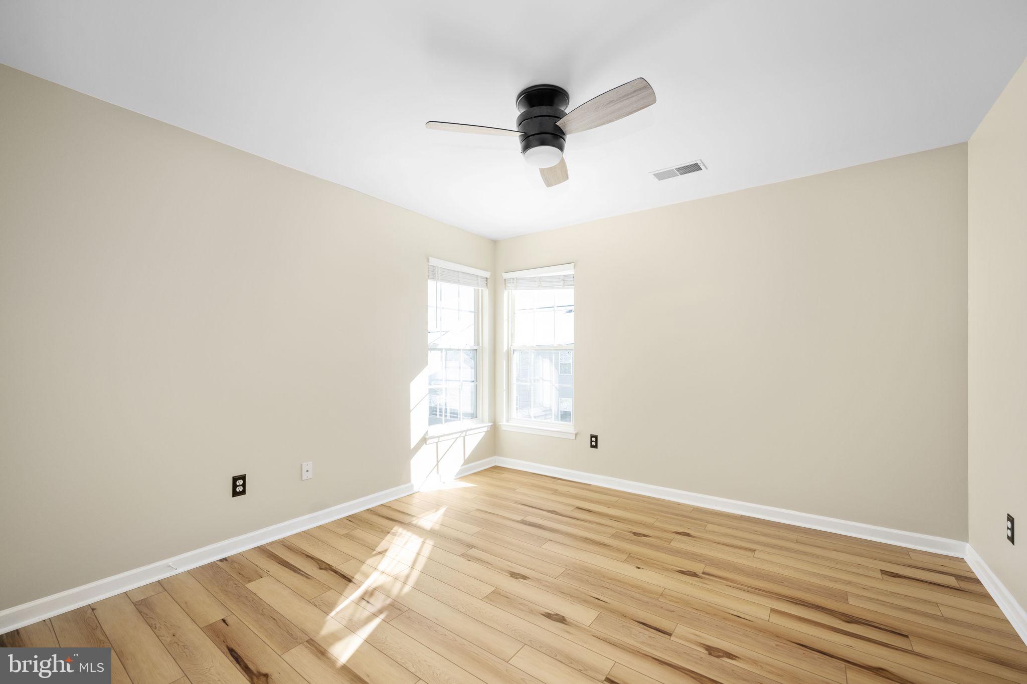 LEES PARKE - Residential Lease