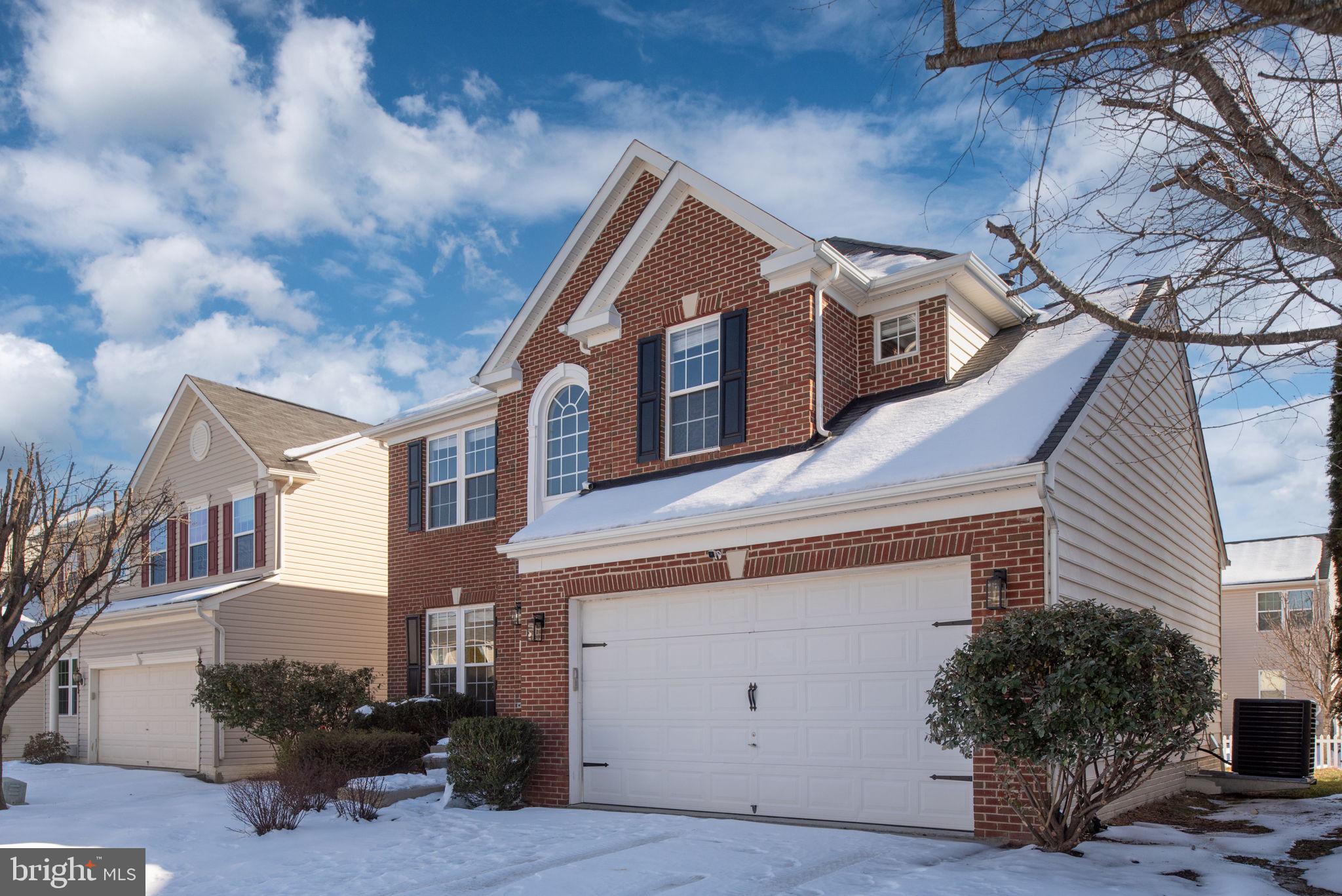 LEES PARKE - Residential Lease