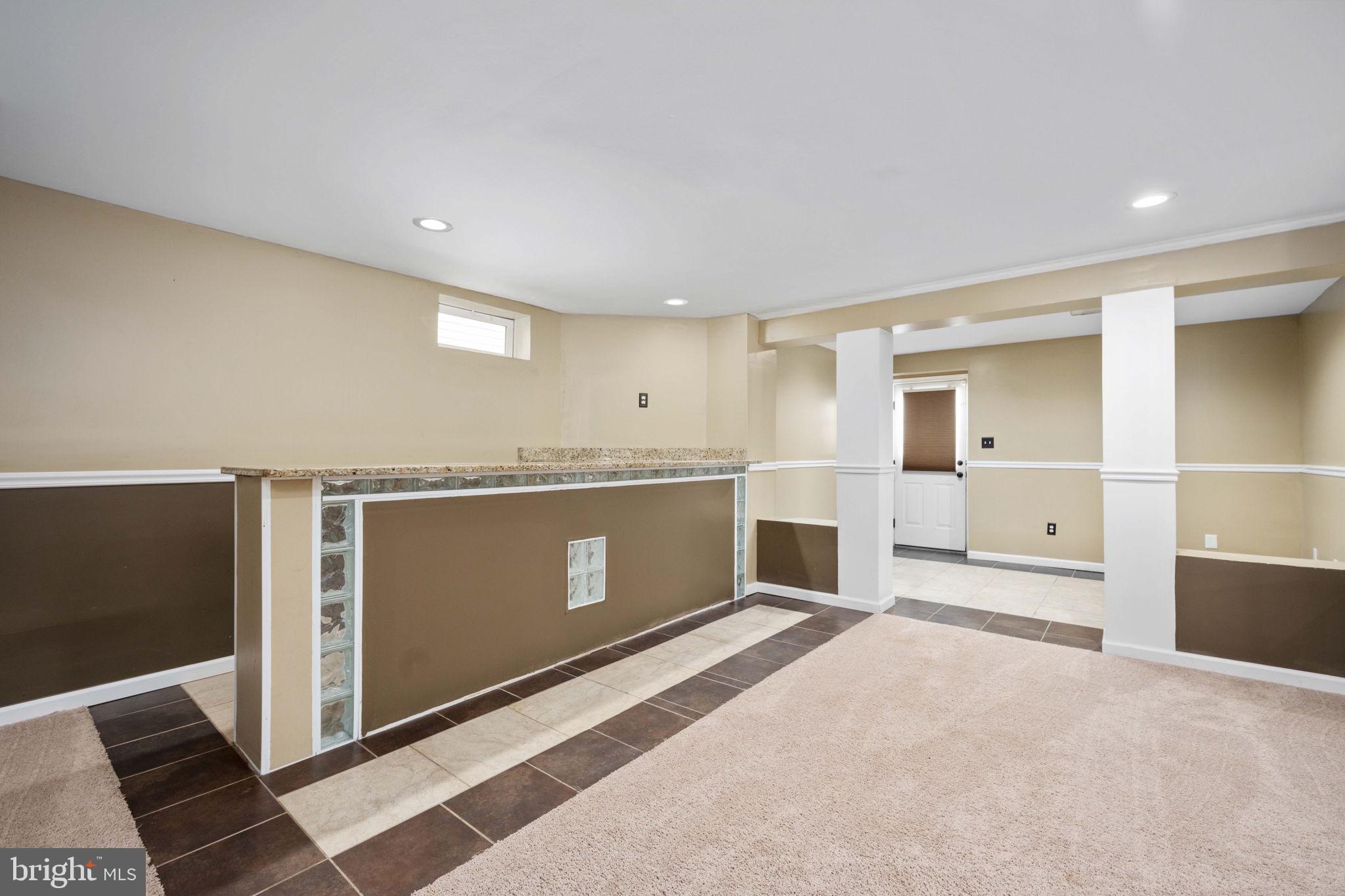 LEES PARKE - Residential Lease