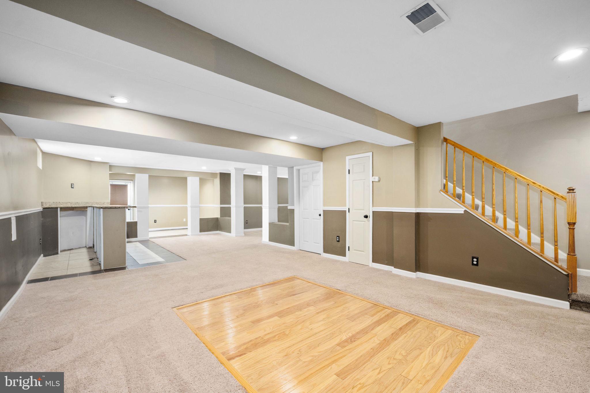 LEES PARKE - Residential Lease