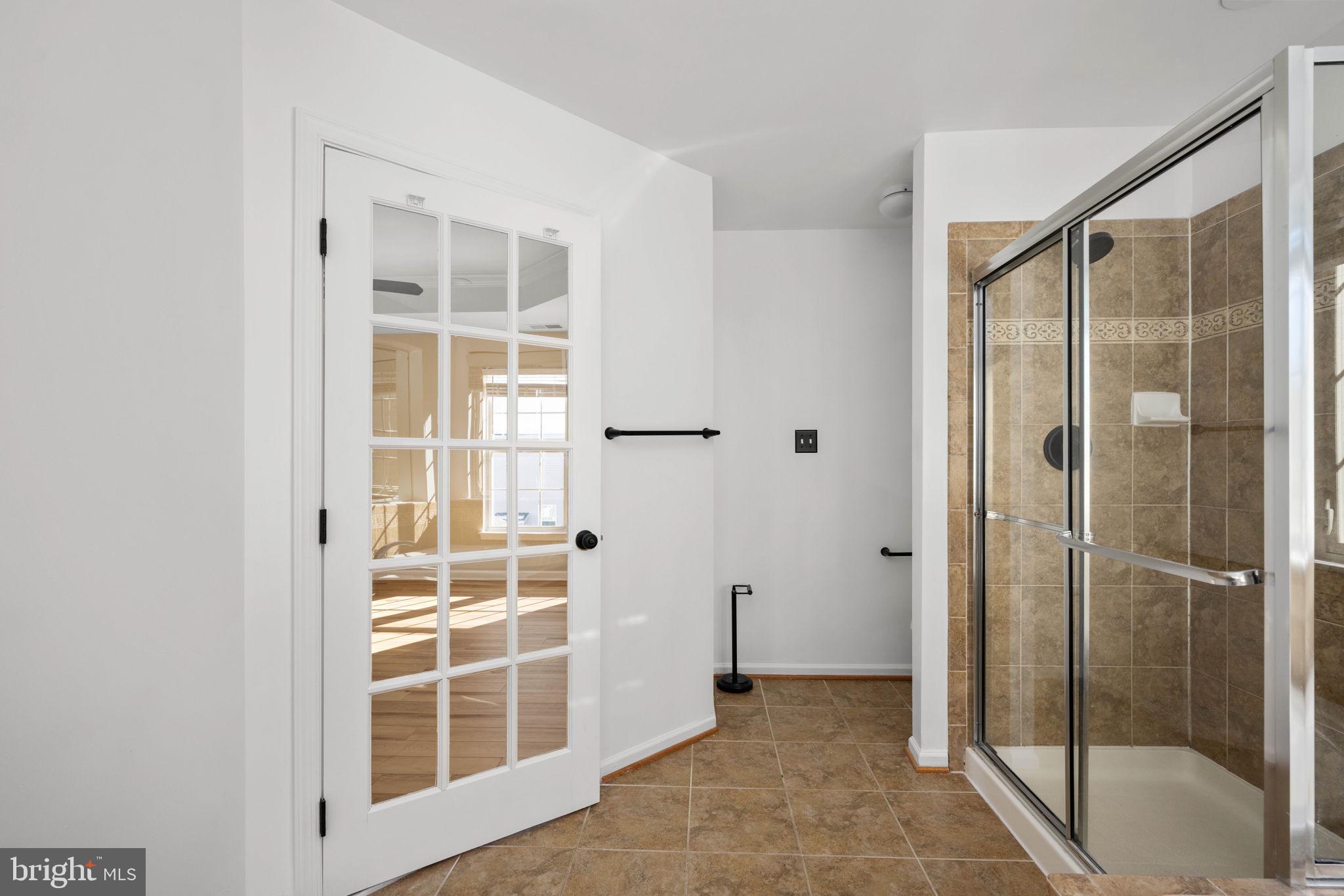 LEES PARKE - Residential Lease