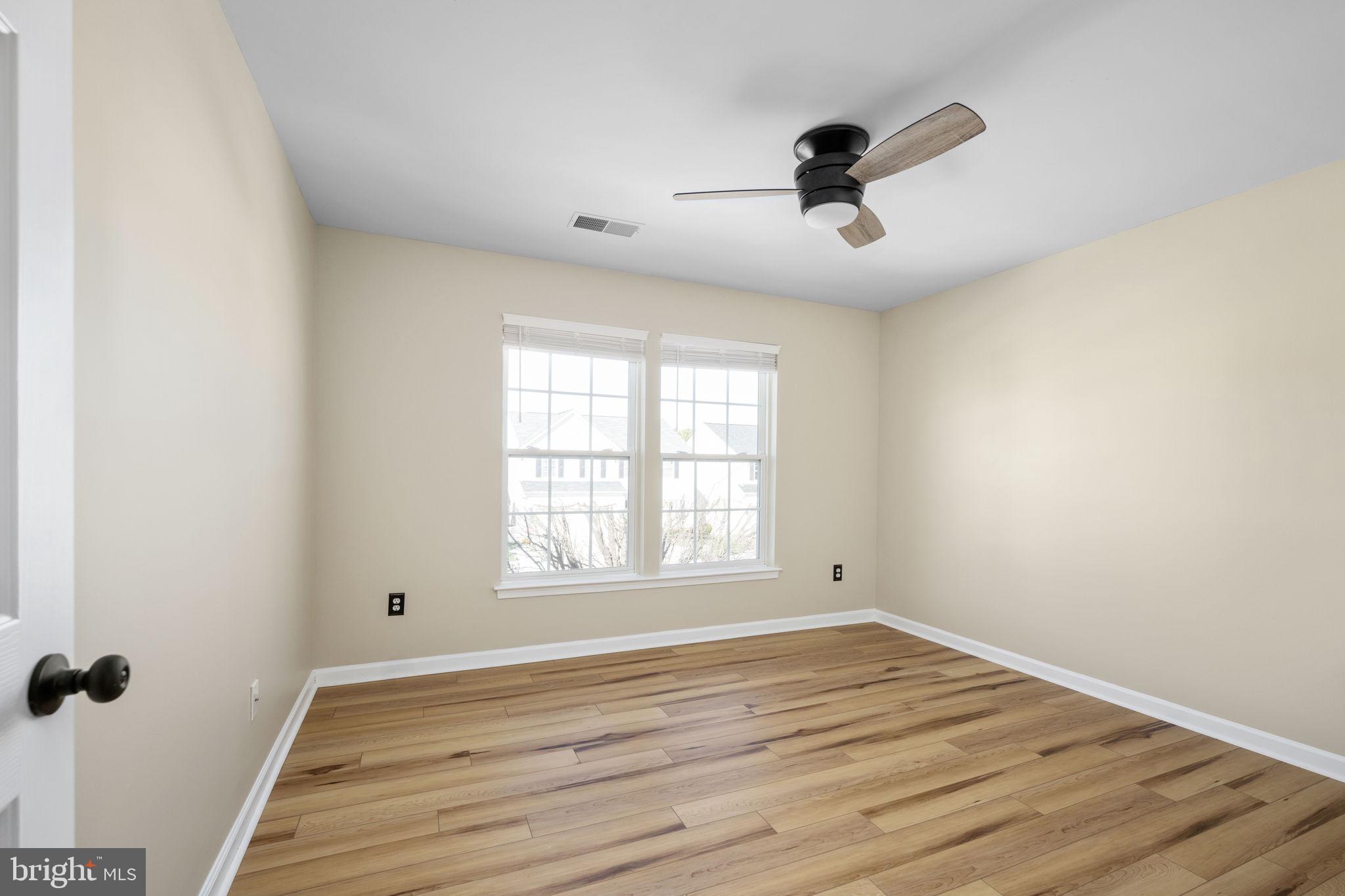 LEES PARKE - Residential Lease