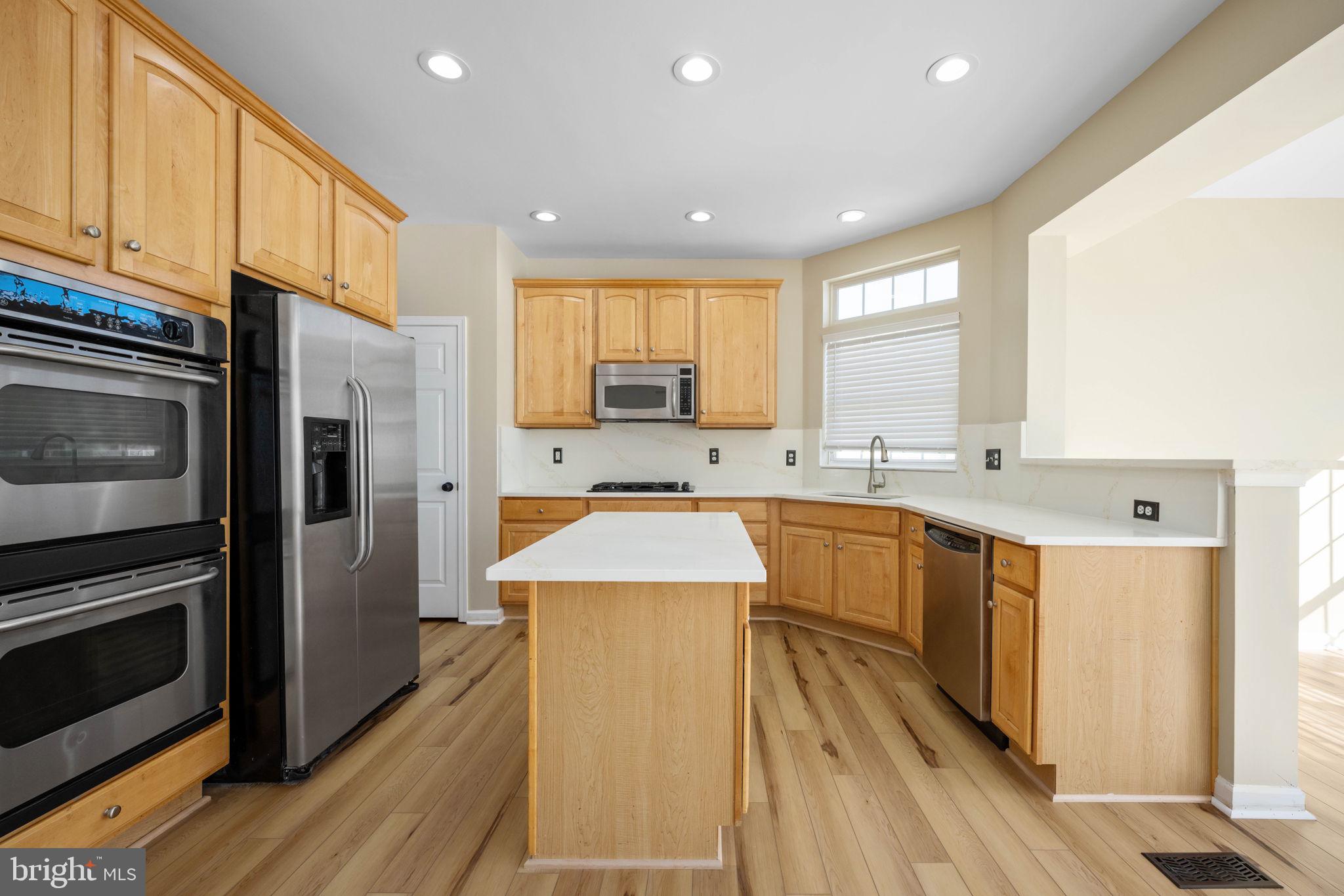 LEES PARKE - Residential Lease