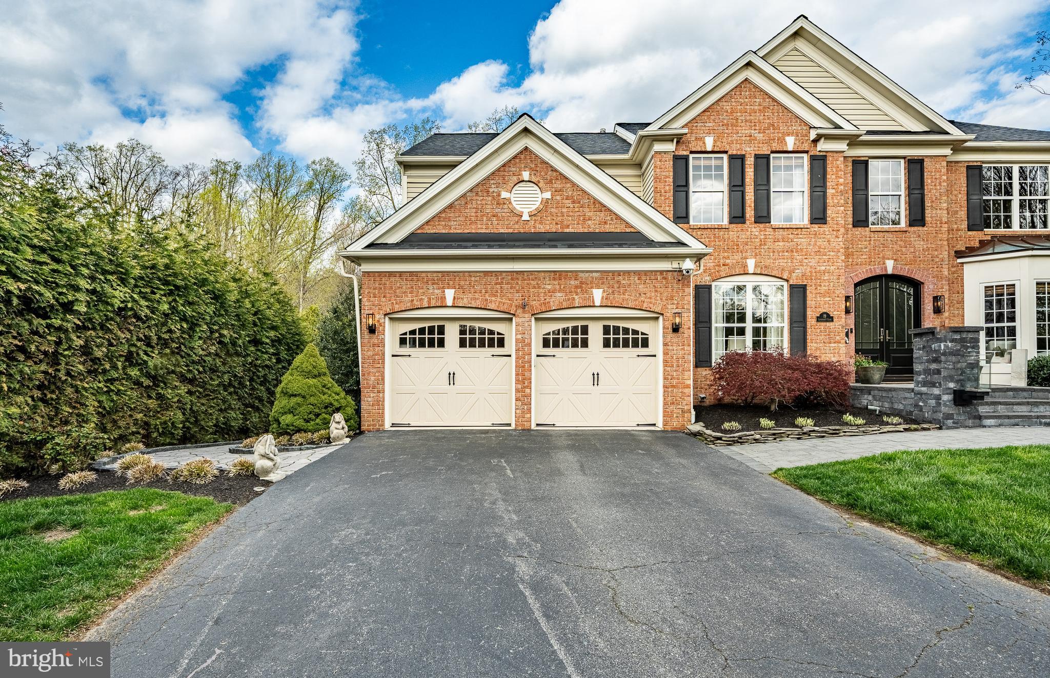 19 LONGWOOD LANE