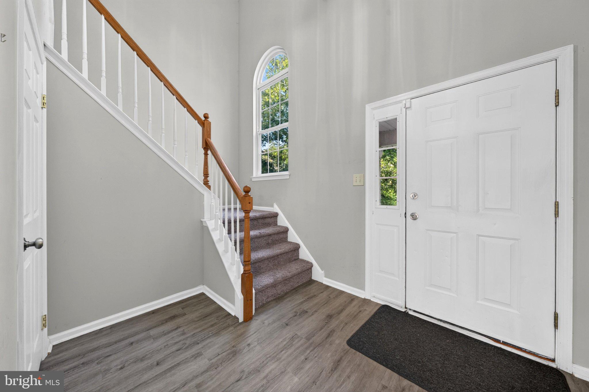 210 SHIRLEY LANE