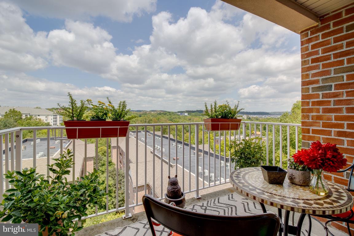 CONDOS AT THE RIDGE - Residential