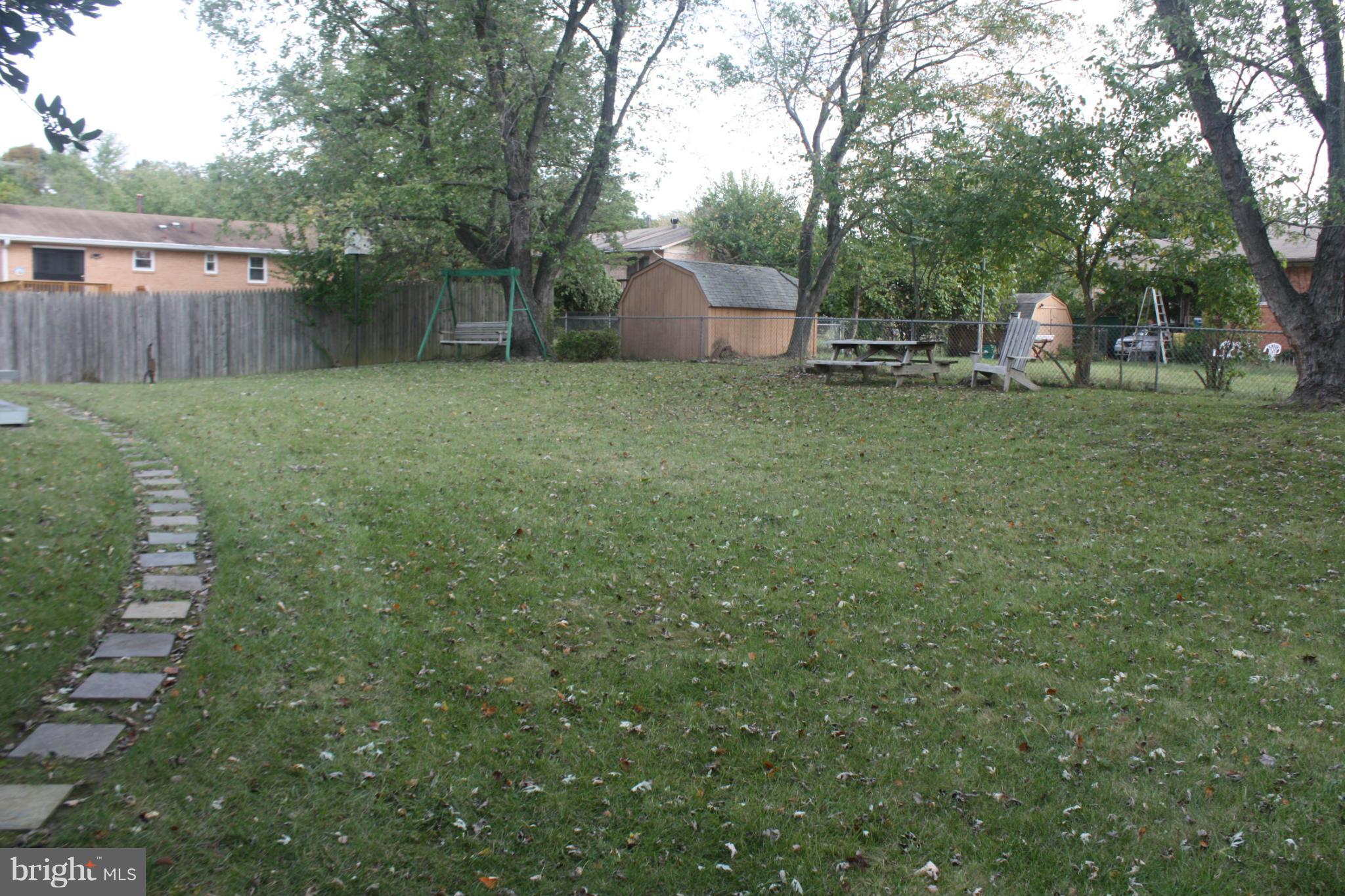 CHRIS MAR MANOR - Residential