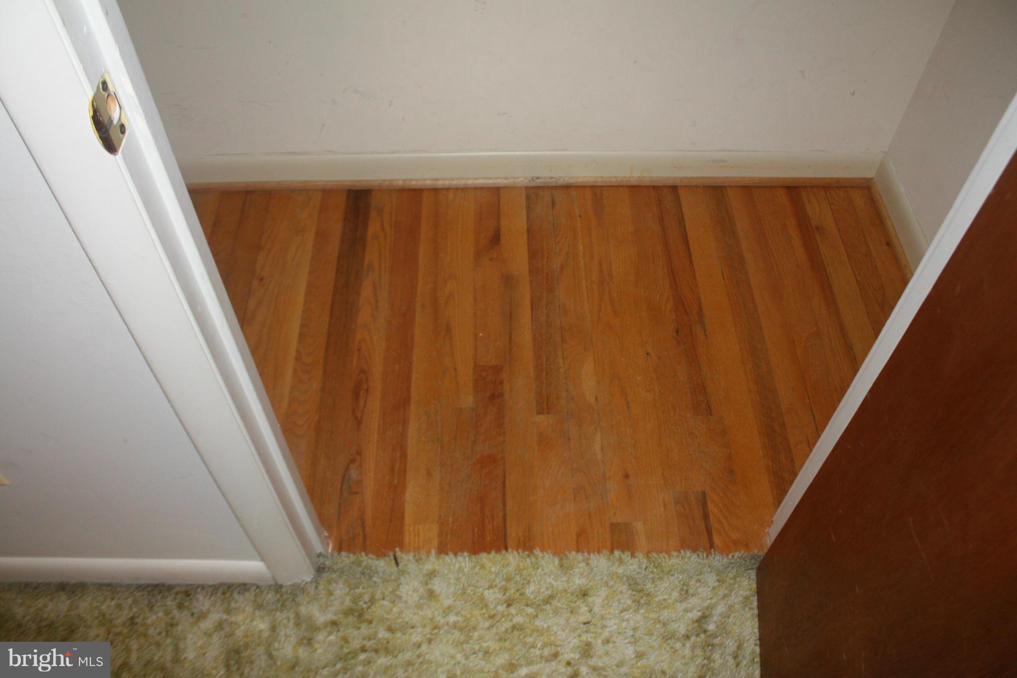 CHRIS MAR MANOR - Residential