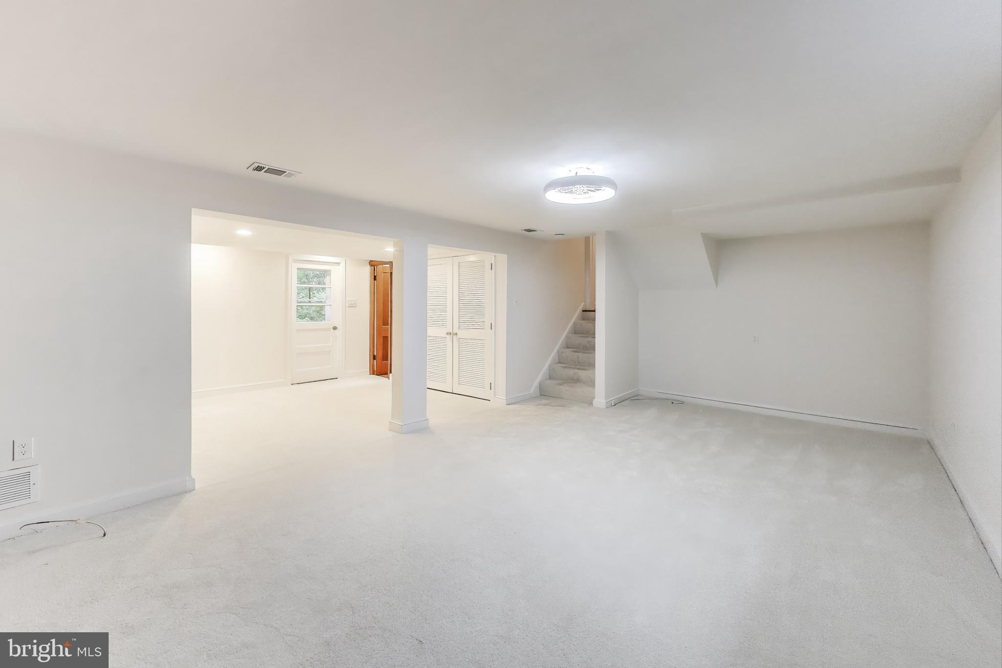 ROCK CREEK HIGHLANDS - Residential Lease