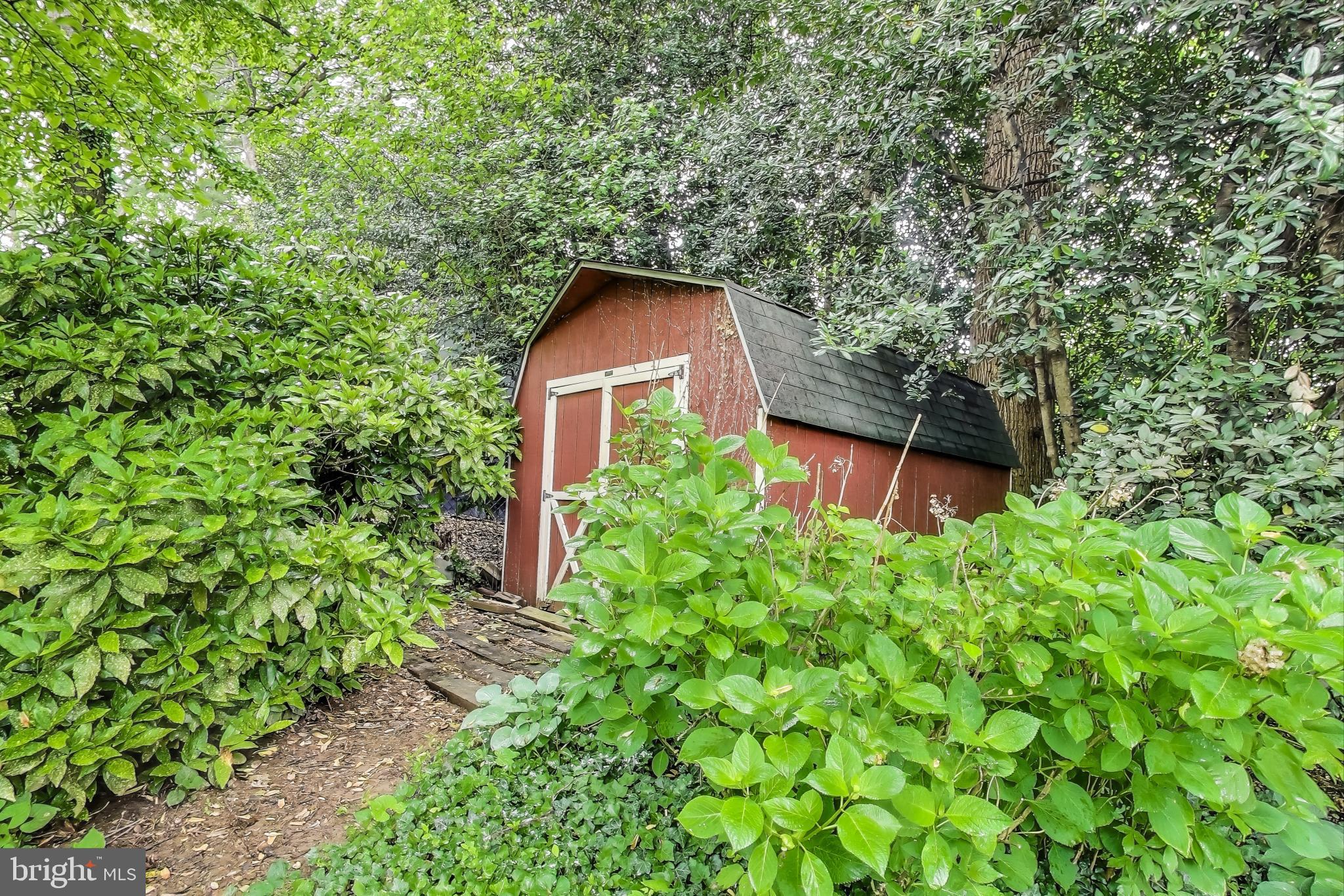 ROCK CREEK HIGHLANDS - Residential Lease