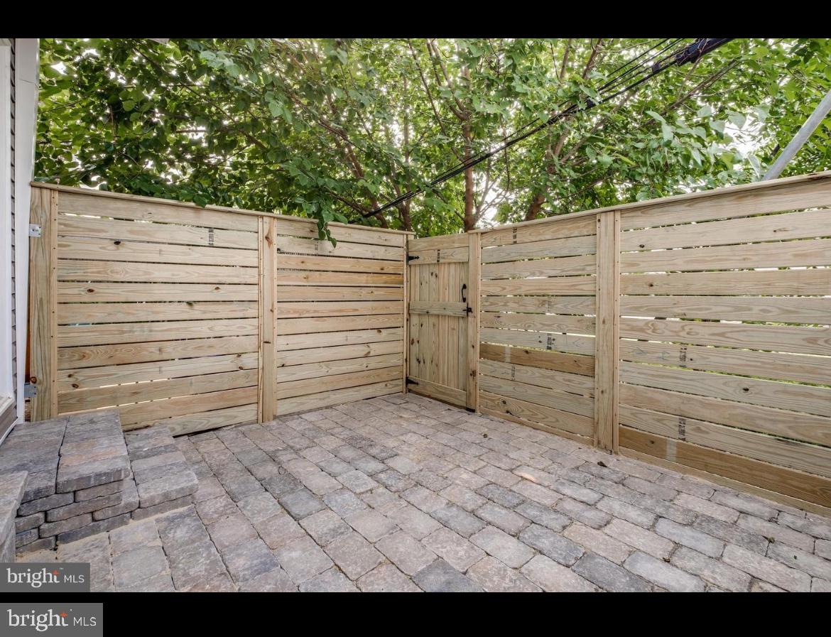 FISHTOWN - Residential Lease
