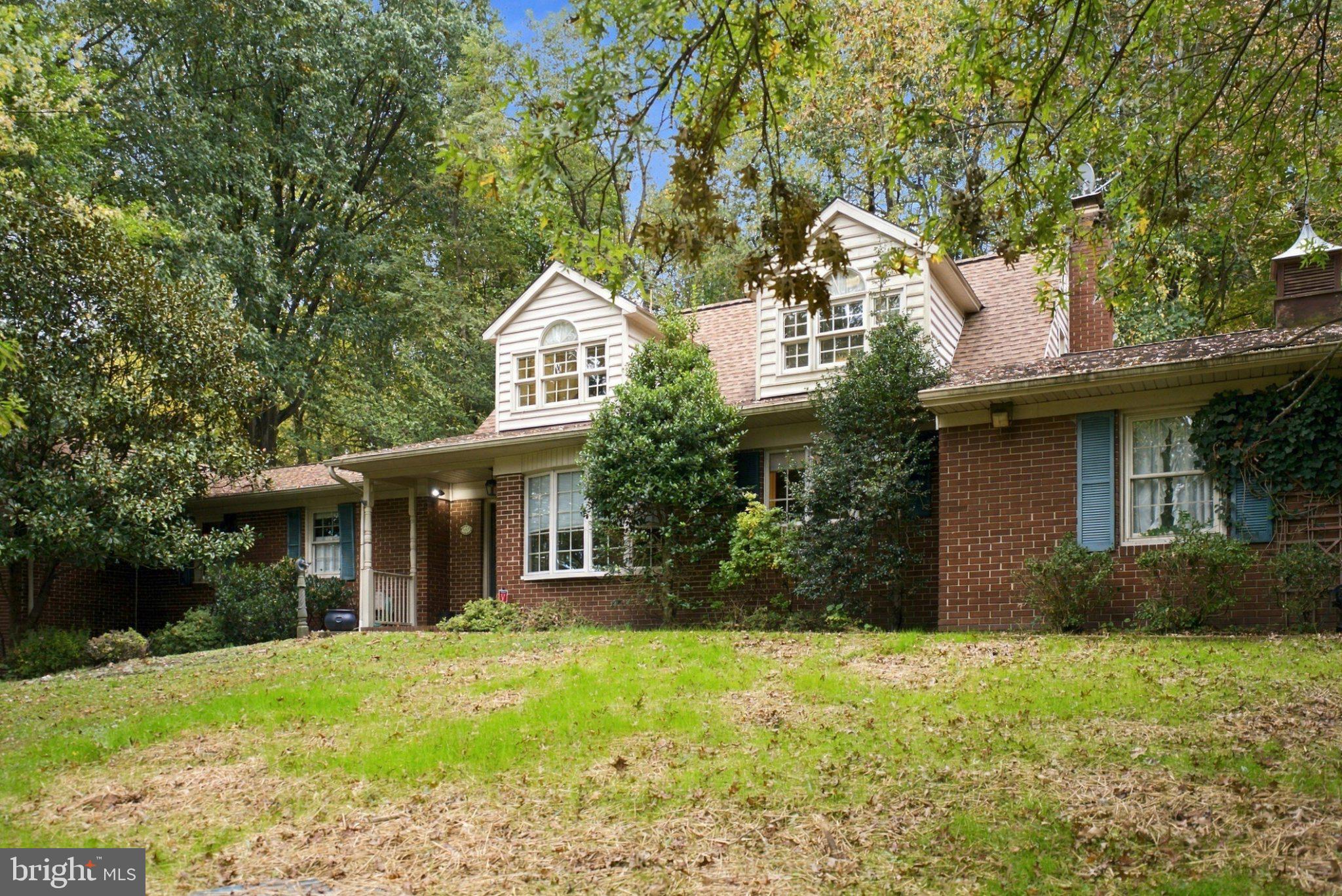 6107 HUTSCHENREUTER ROAD
