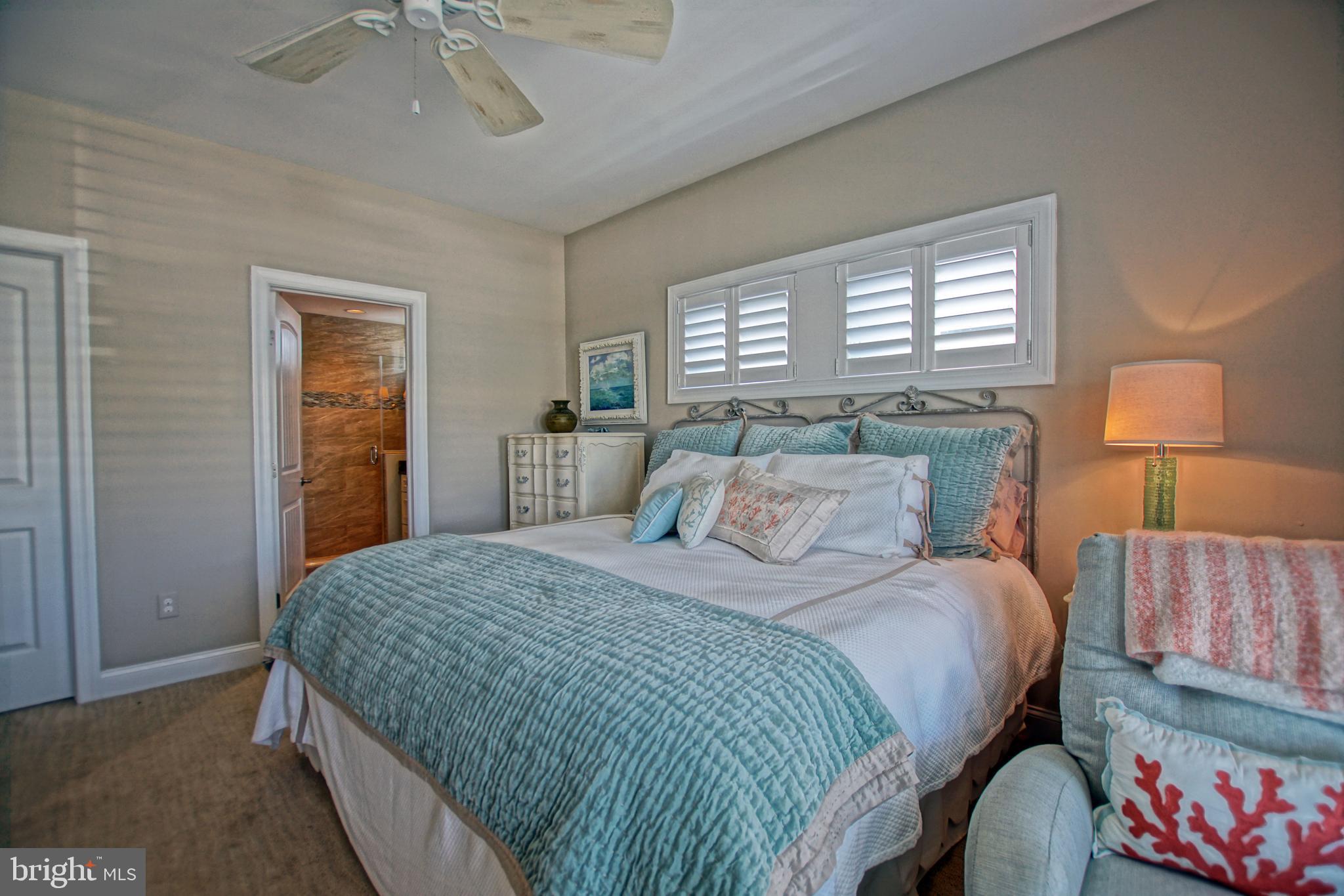 CAPE SHORES - Residential