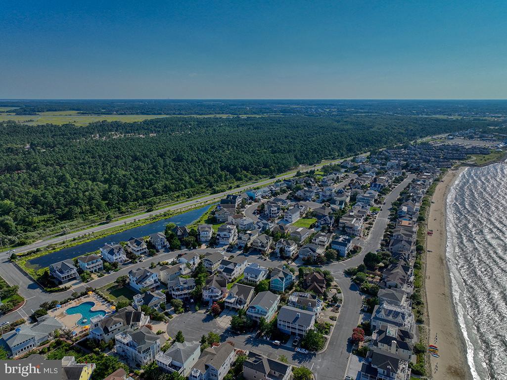 CAPE SHORES - Residential