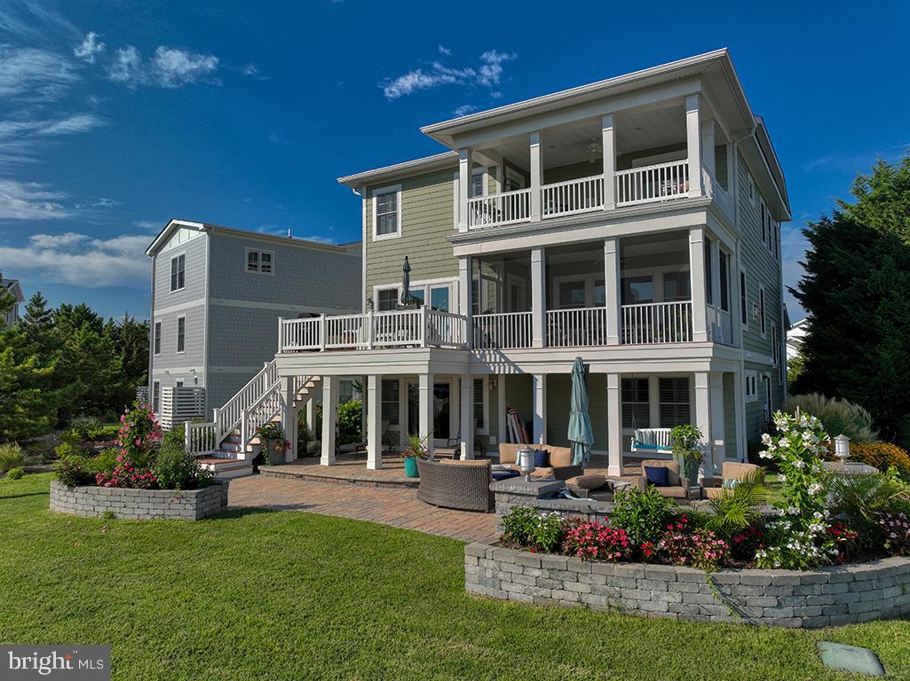 CAPE SHORES - Residential