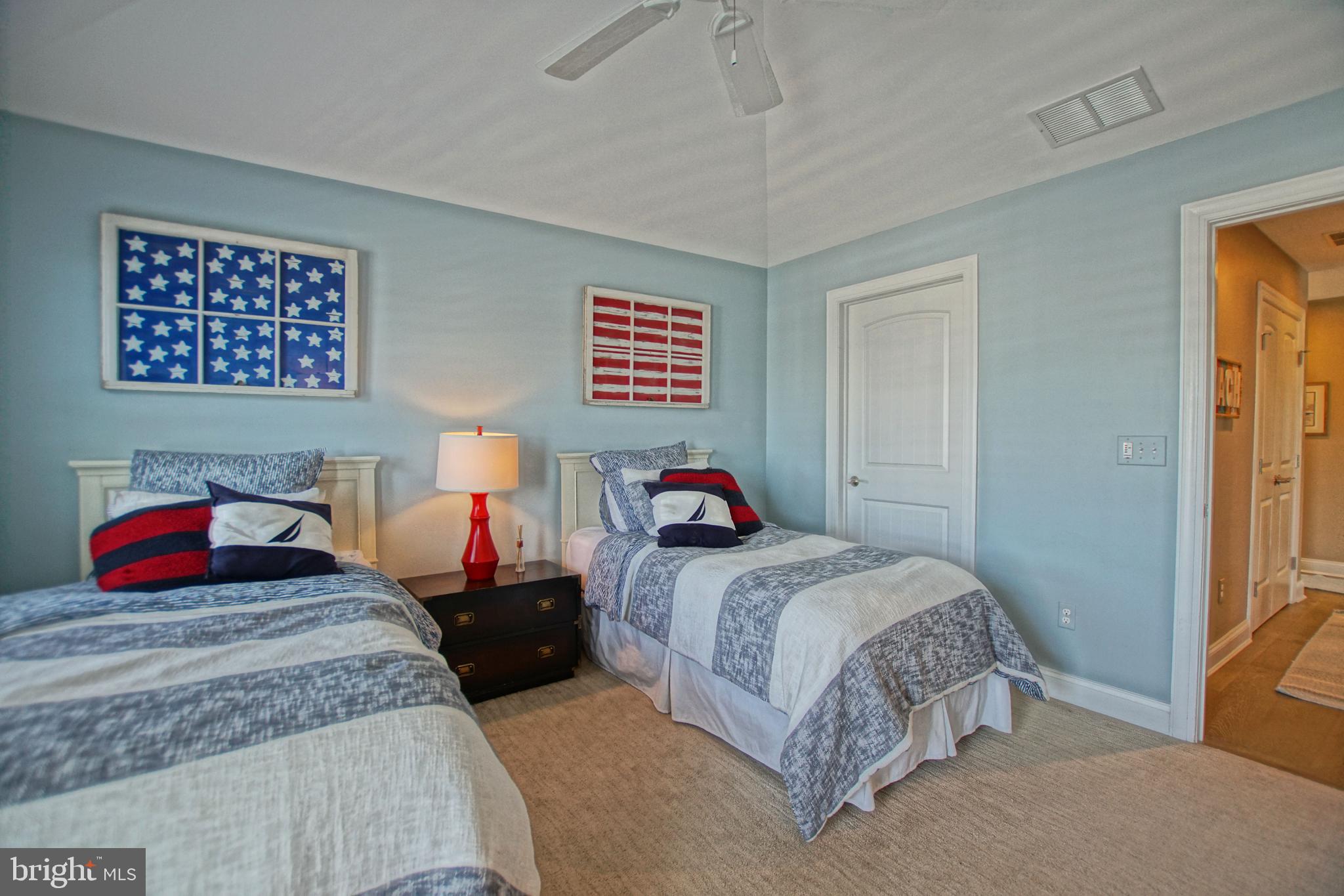 CAPE SHORES - Residential