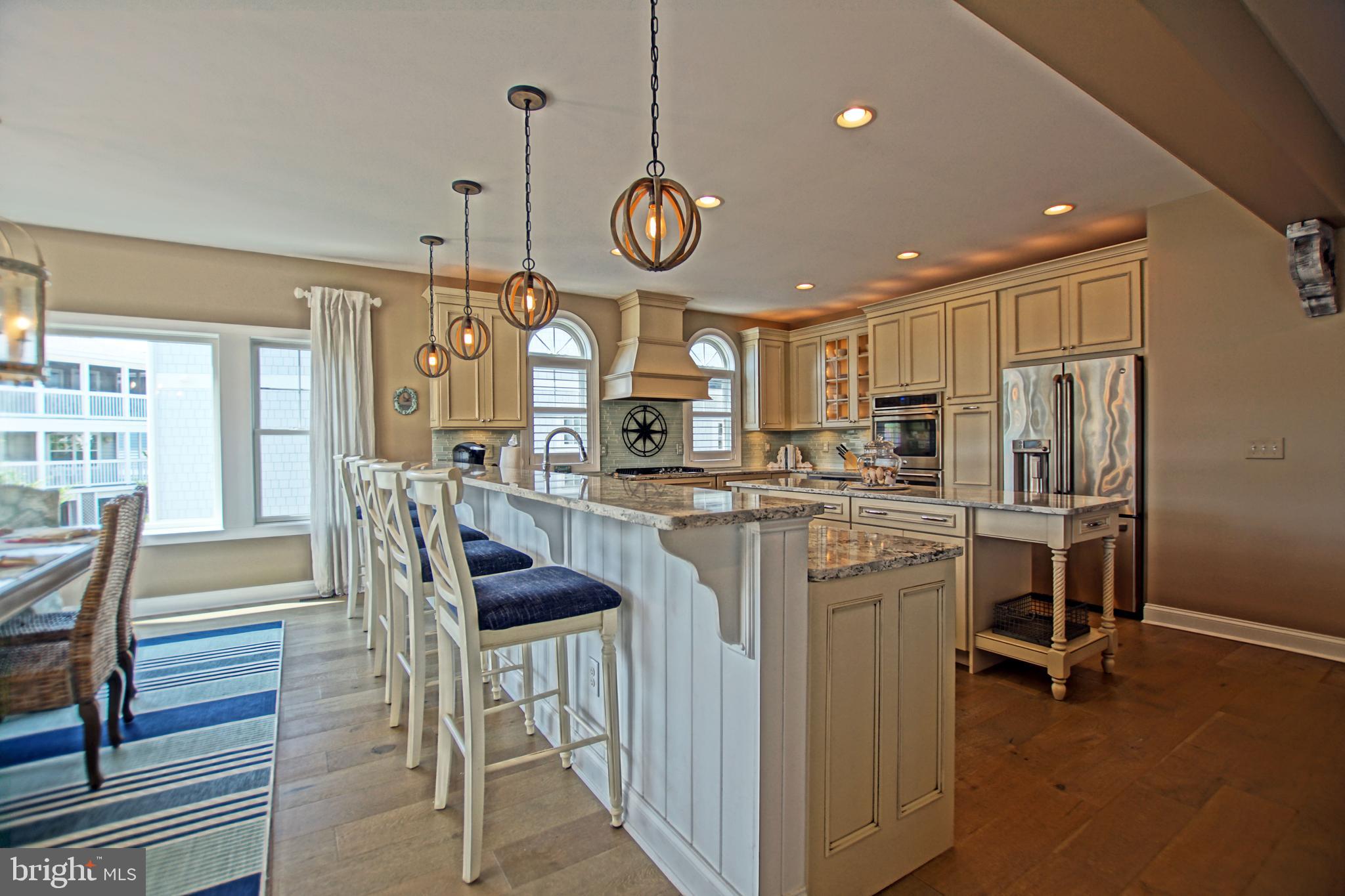 CAPE SHORES - Residential