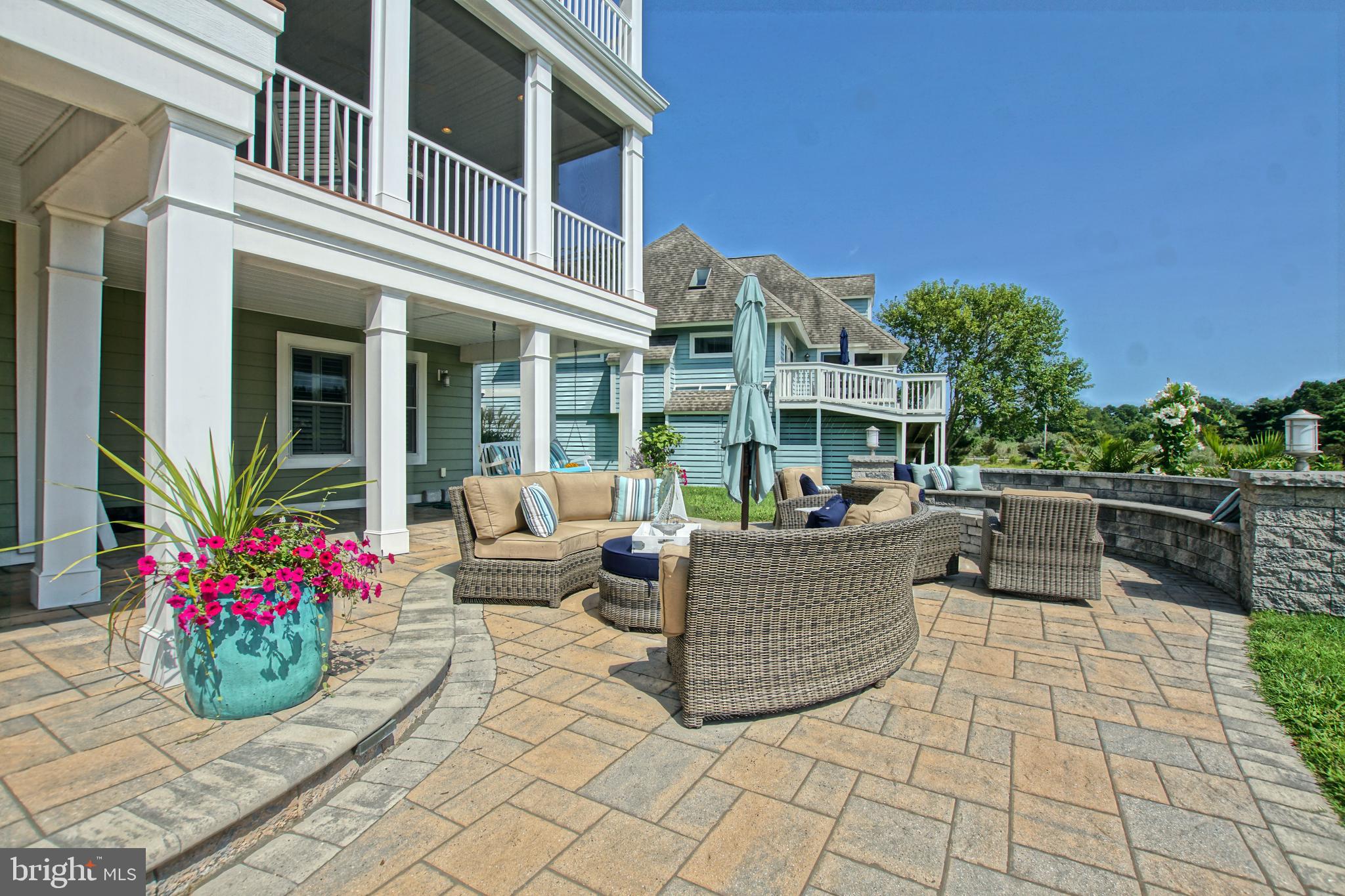 CAPE SHORES - Residential