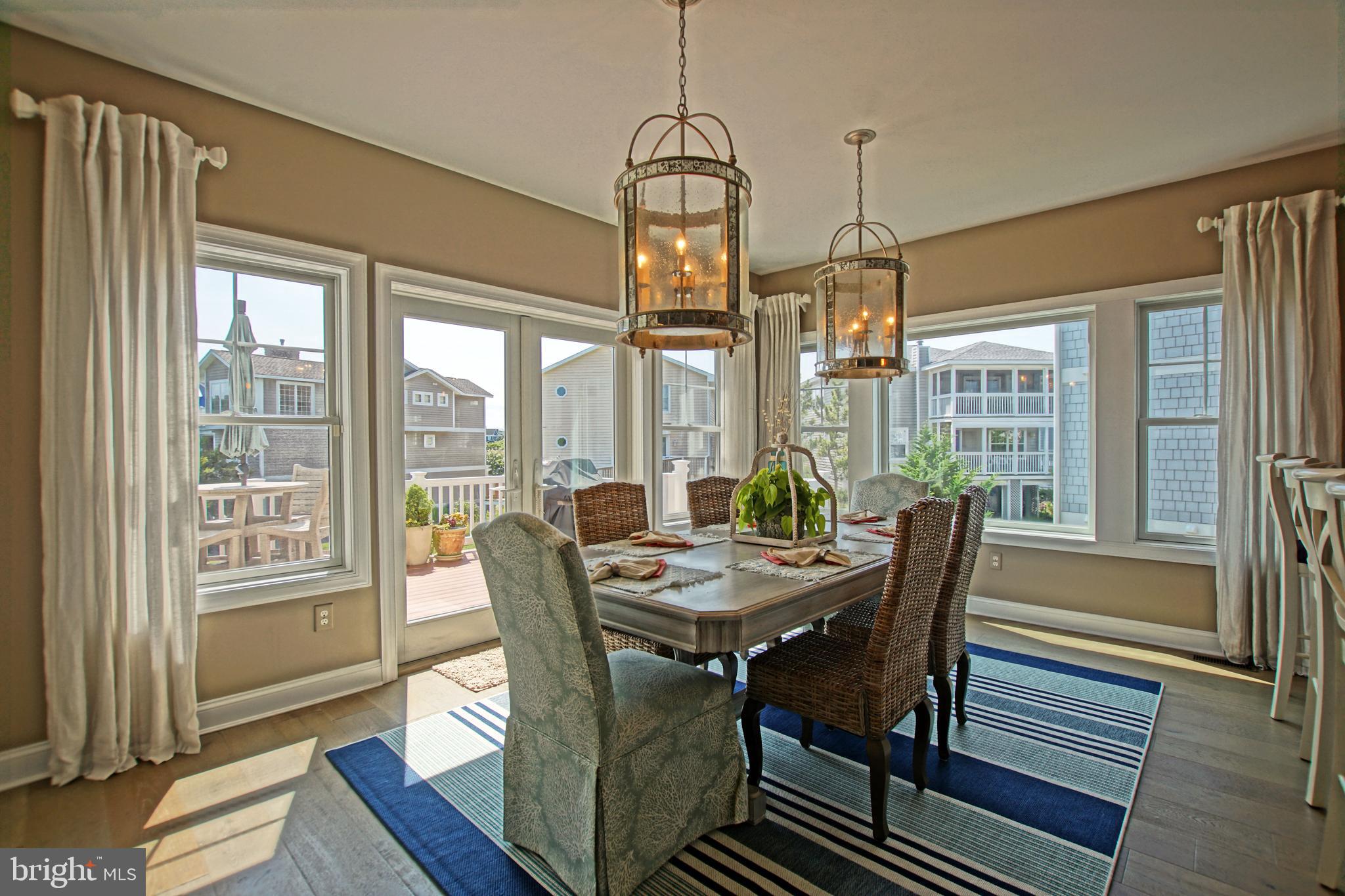 CAPE SHORES - Residential