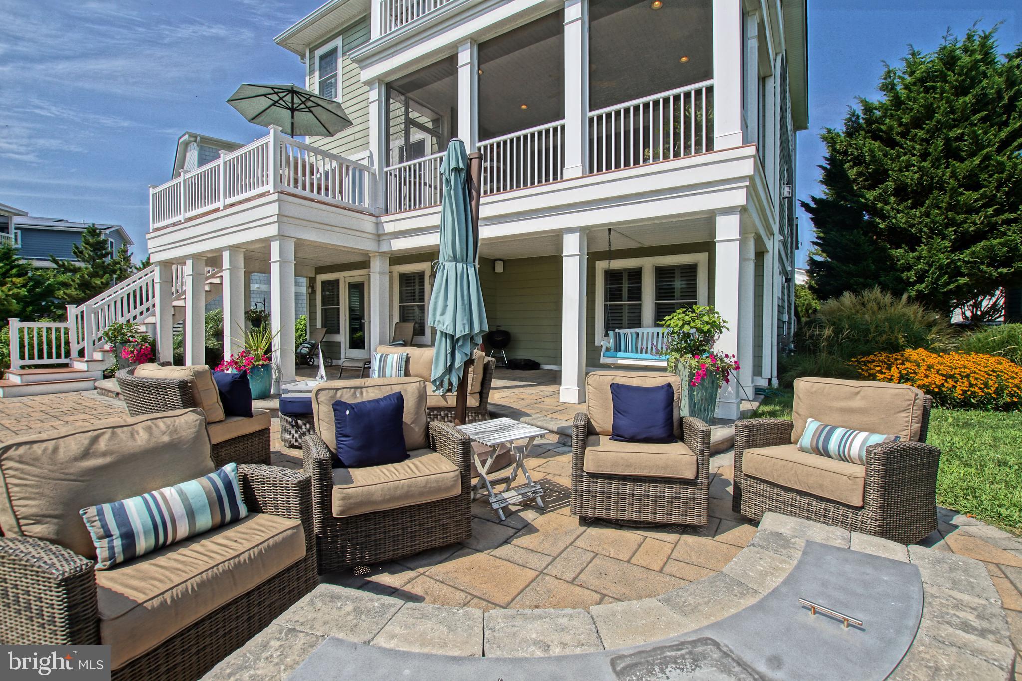 CAPE SHORES - Residential