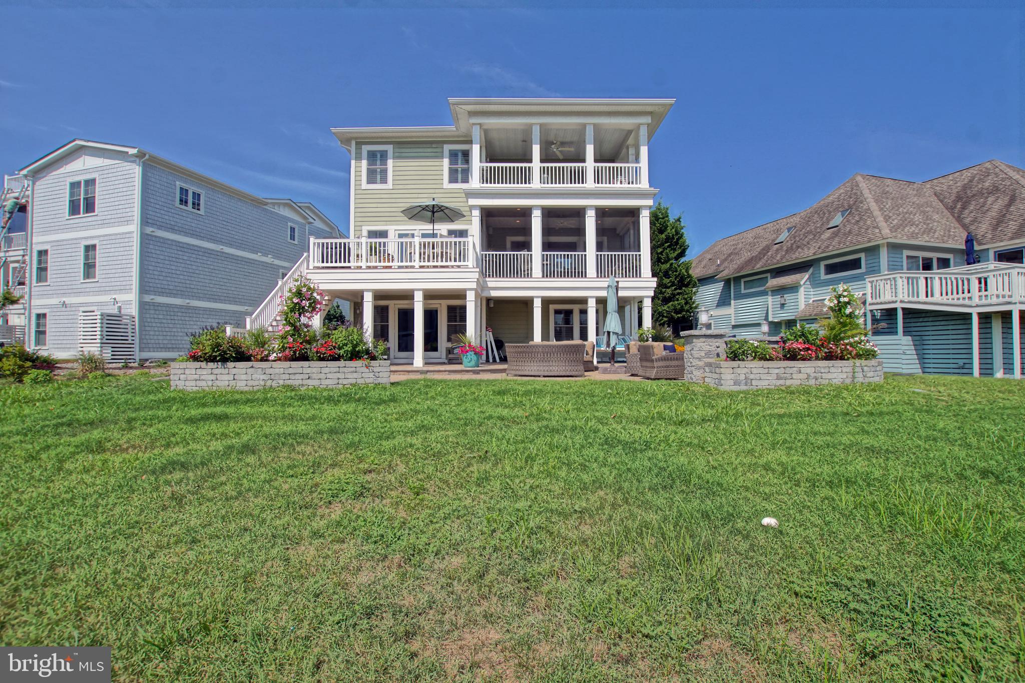 CAPE SHORES - Residential