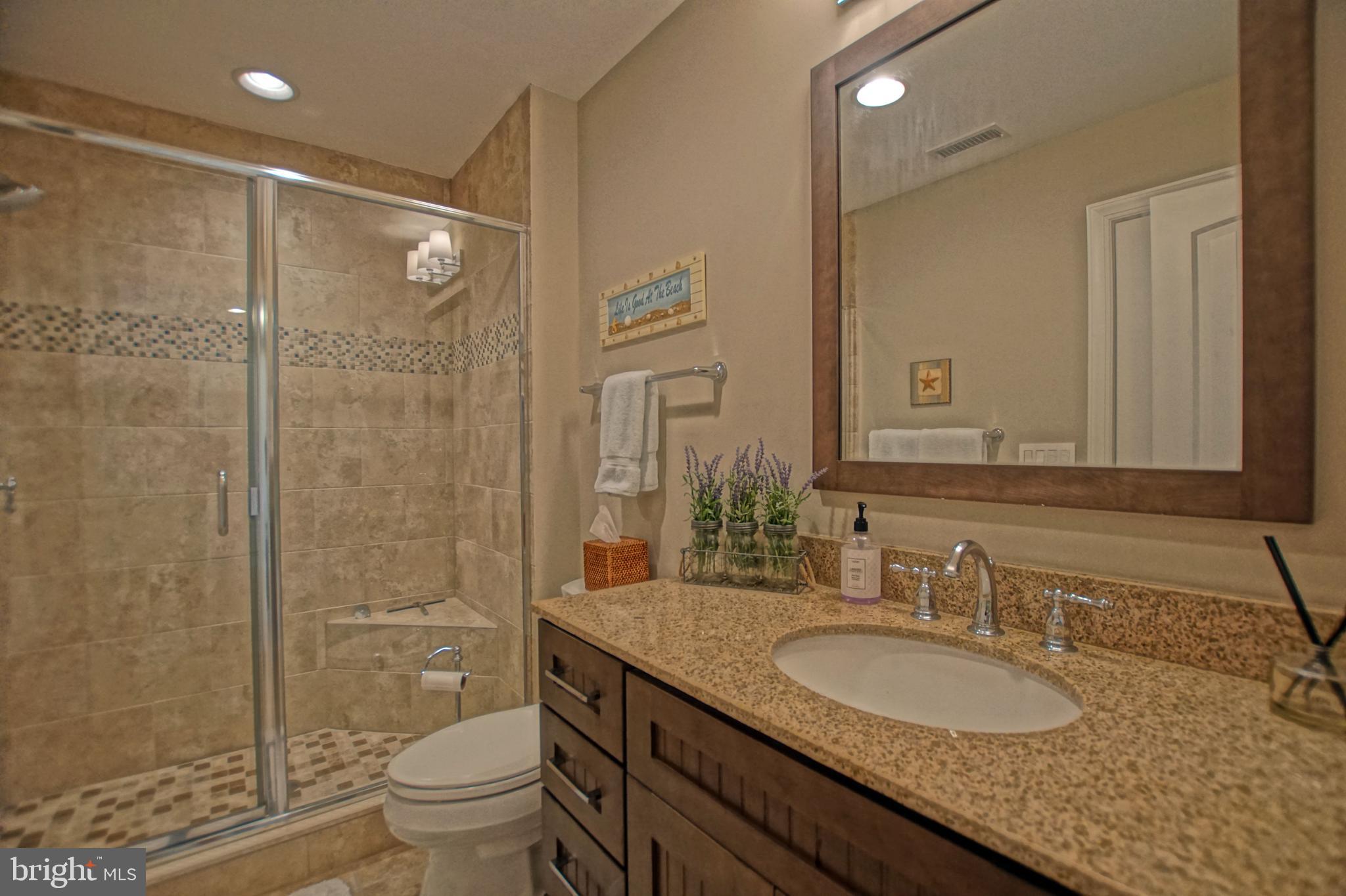 CAPE SHORES - Residential