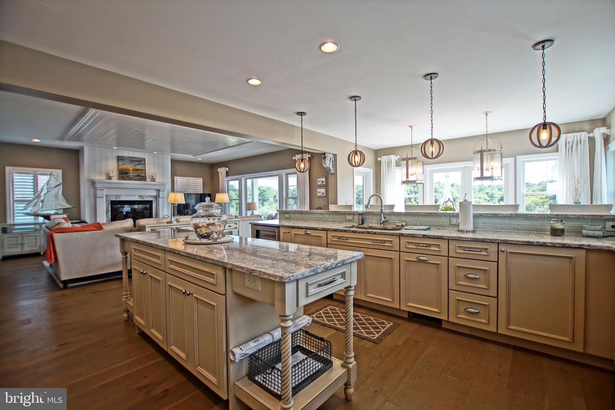 CAPE SHORES - Residential