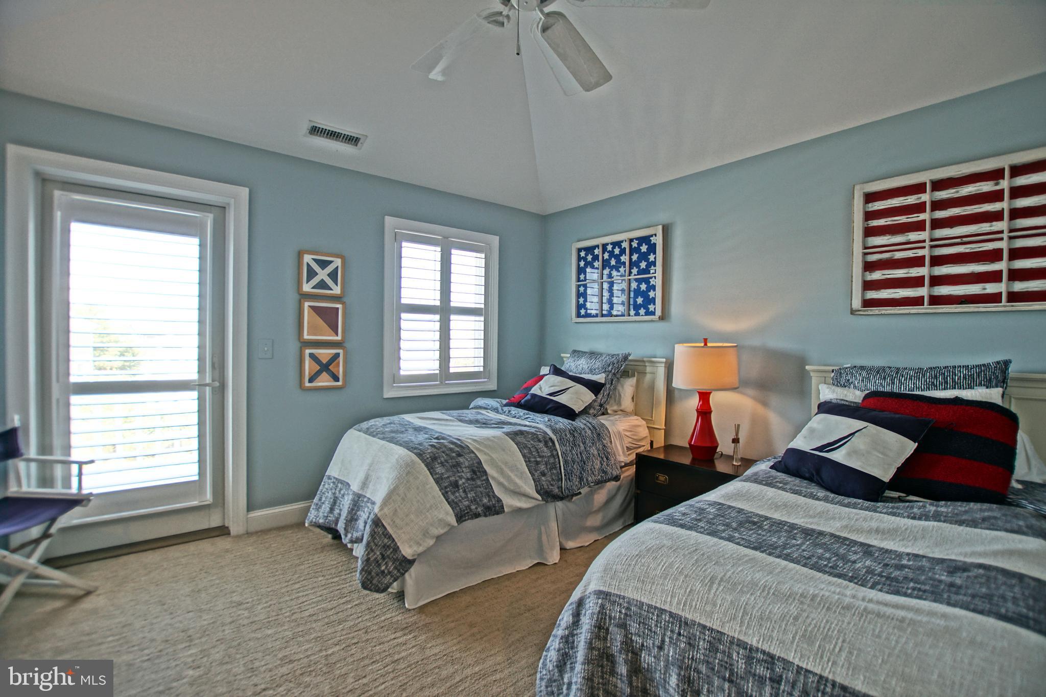 CAPE SHORES - Residential