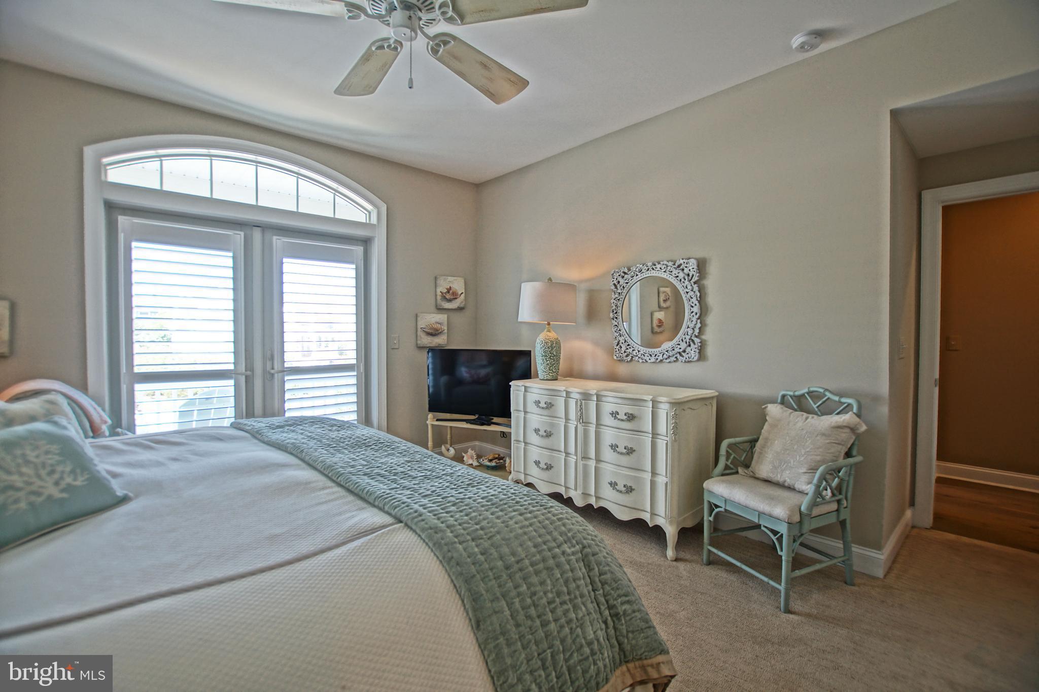 CAPE SHORES - Residential