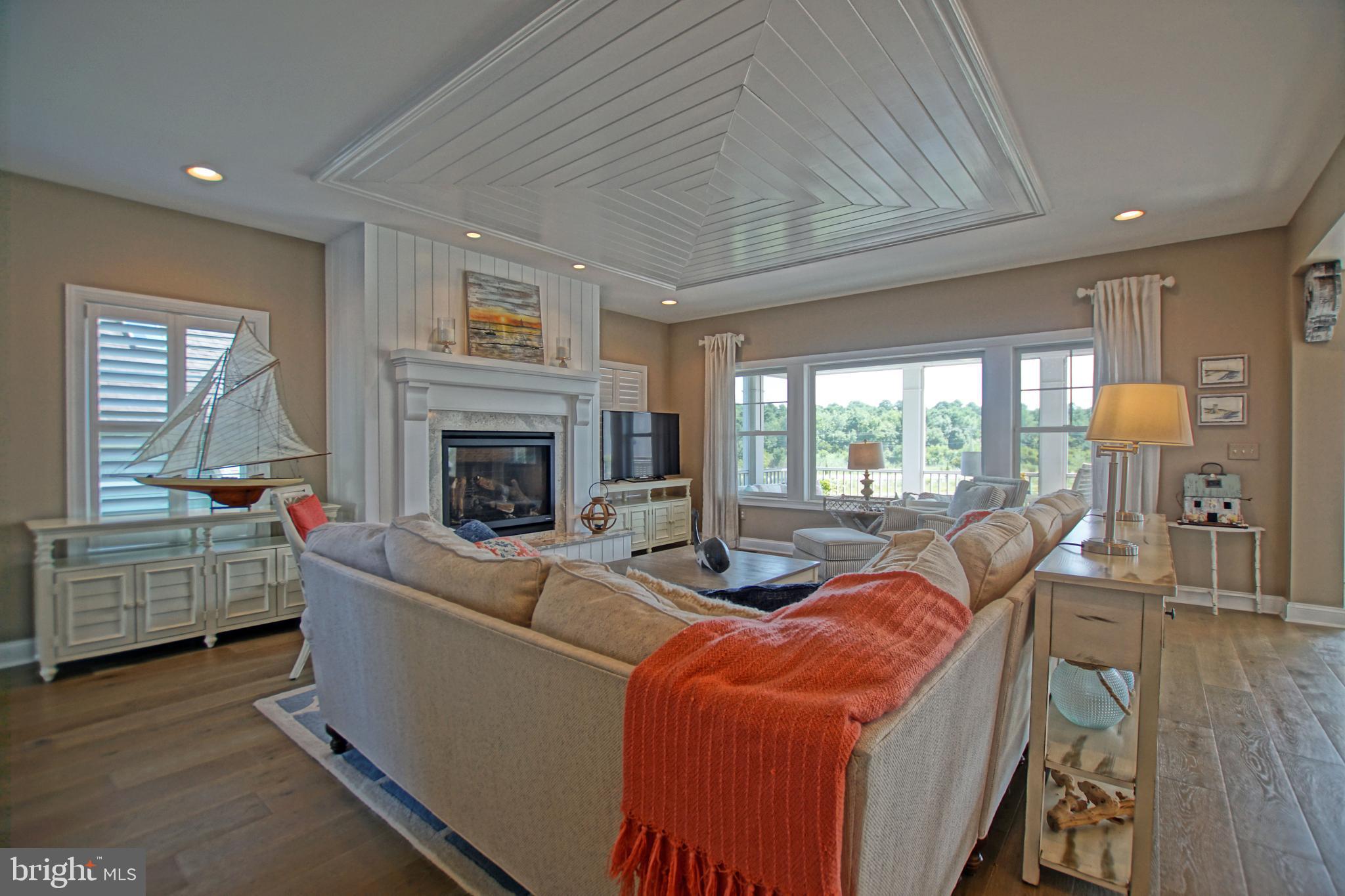 CAPE SHORES - Residential
