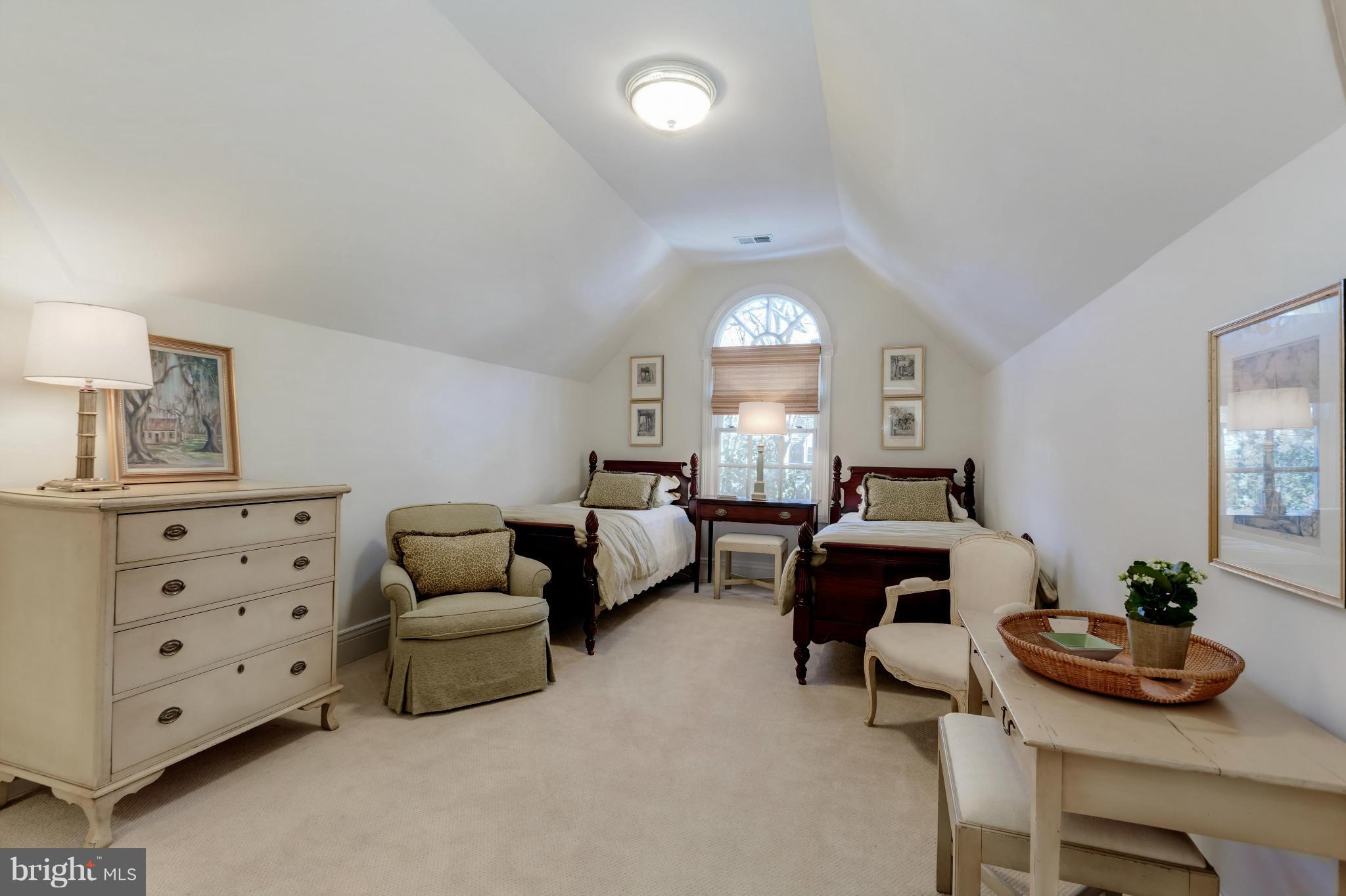 LANGLEY FOREST - Residential