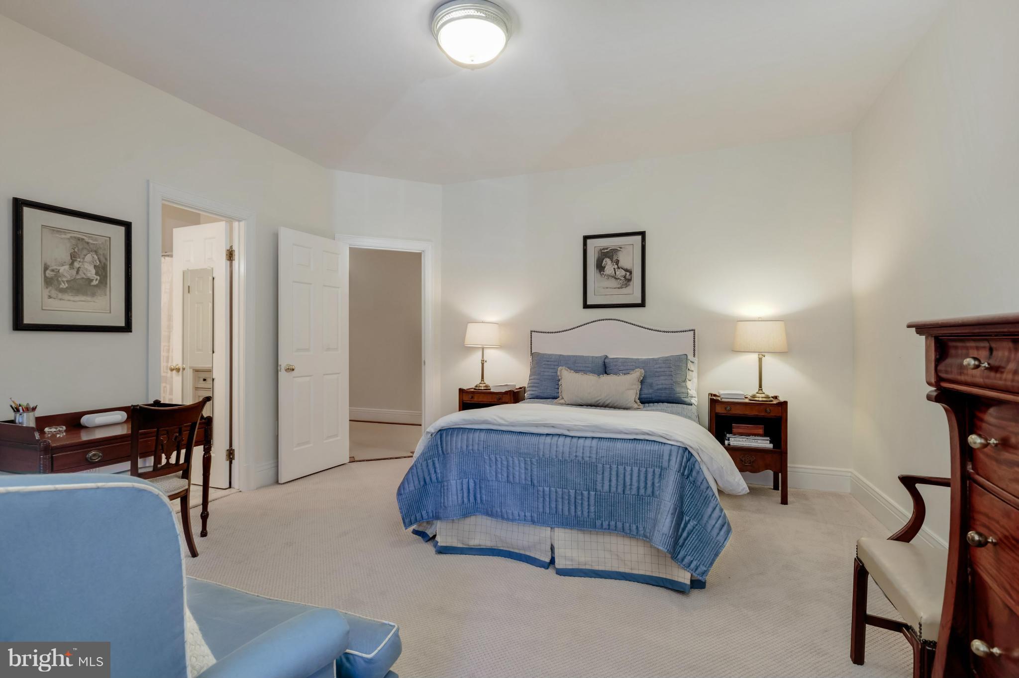 LANGLEY FOREST - Residential