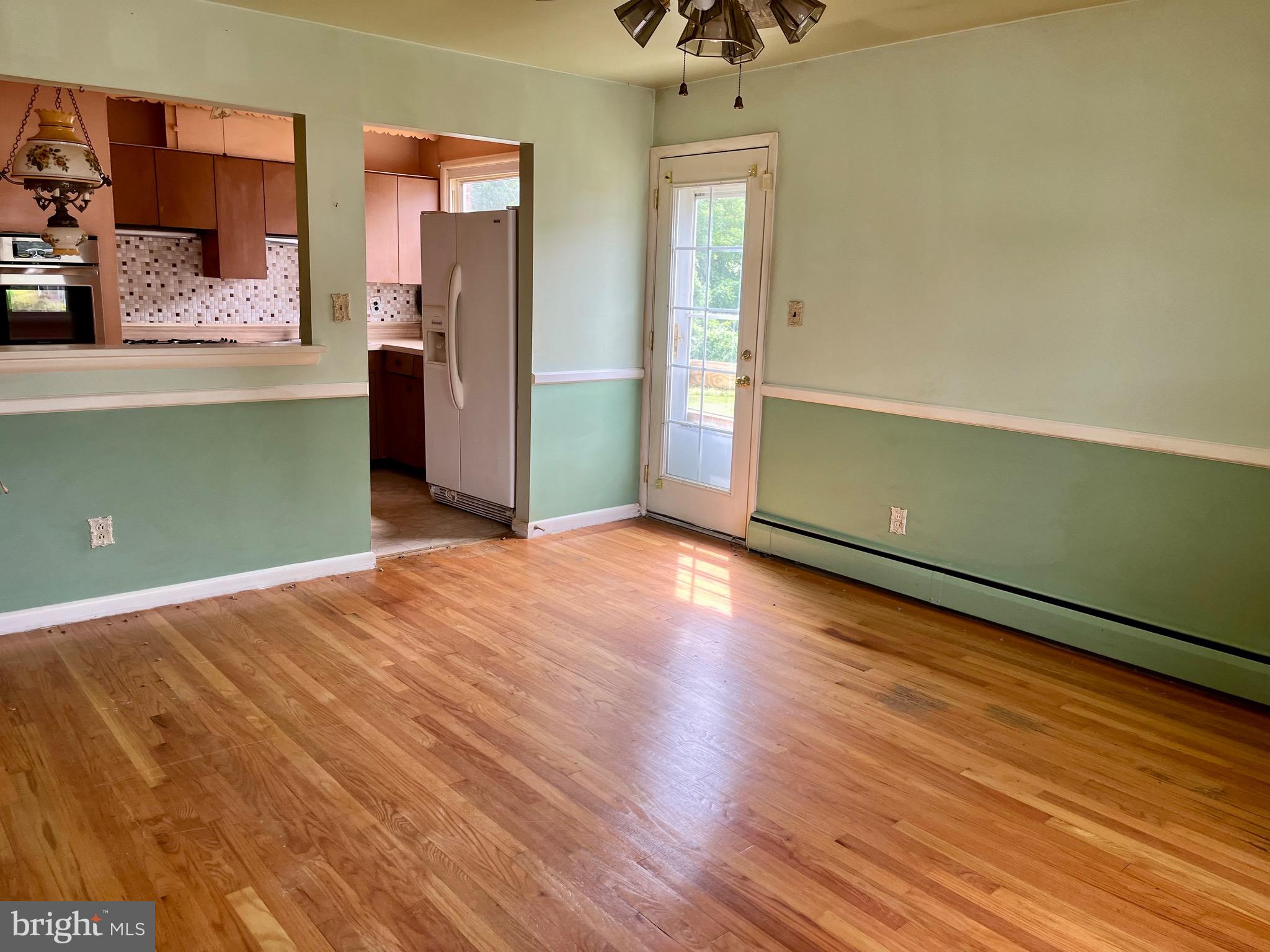 OAK SPRINGS - Residential