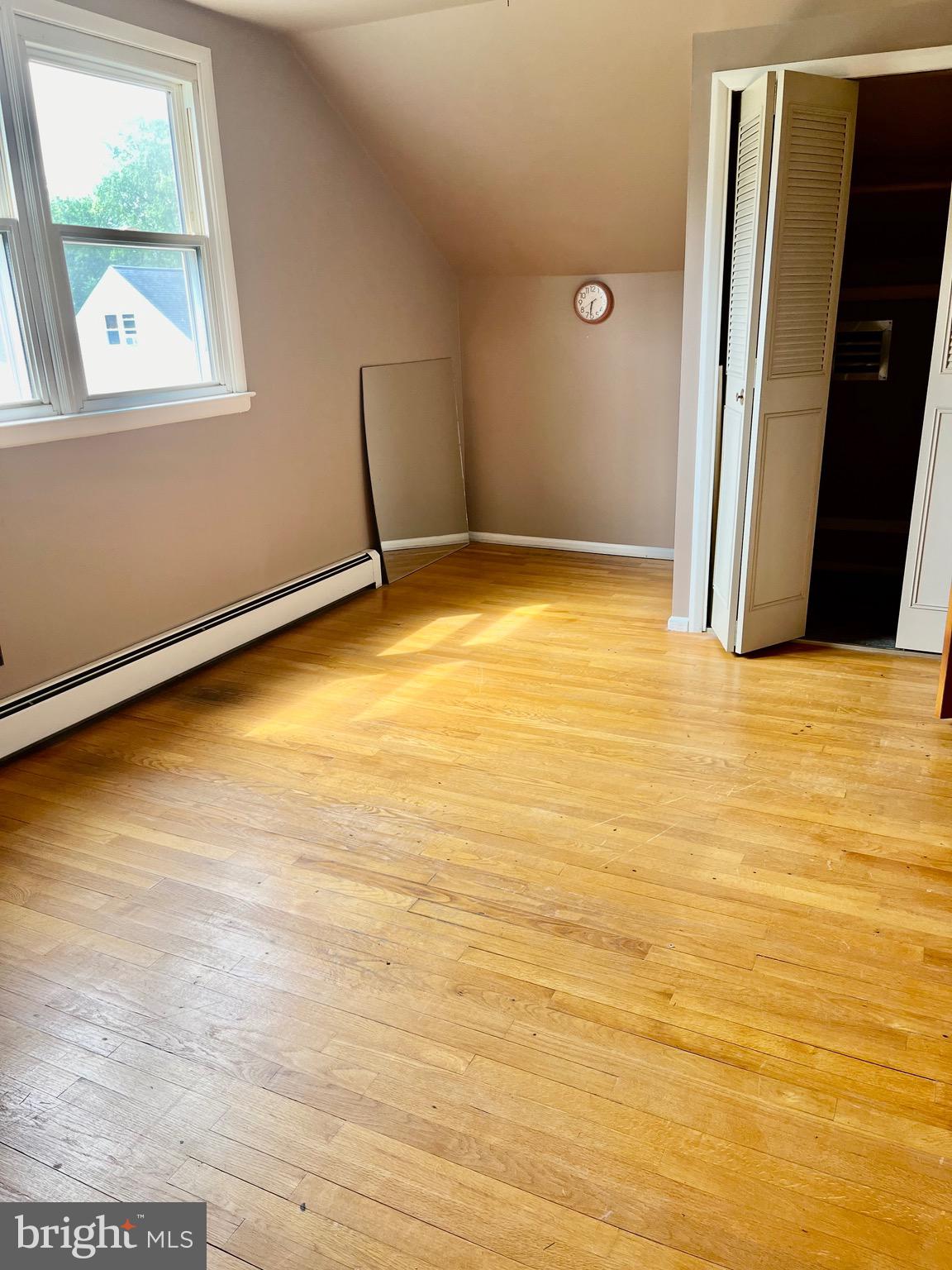 OAK SPRINGS - Residential