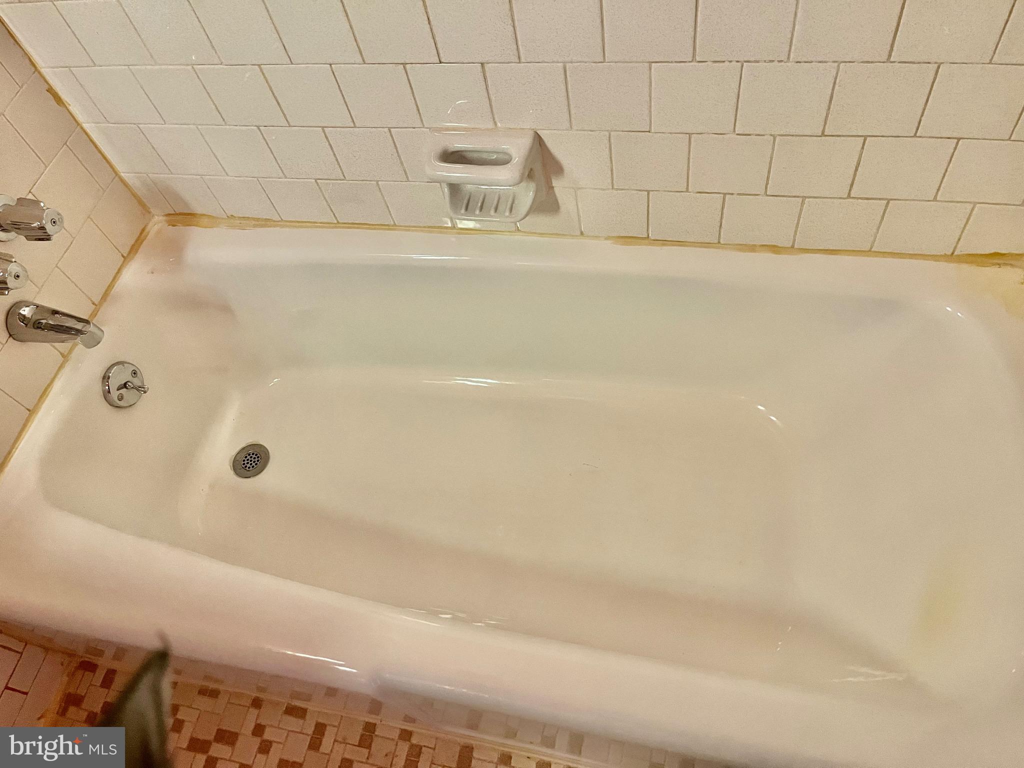 OAK SPRINGS - Residential