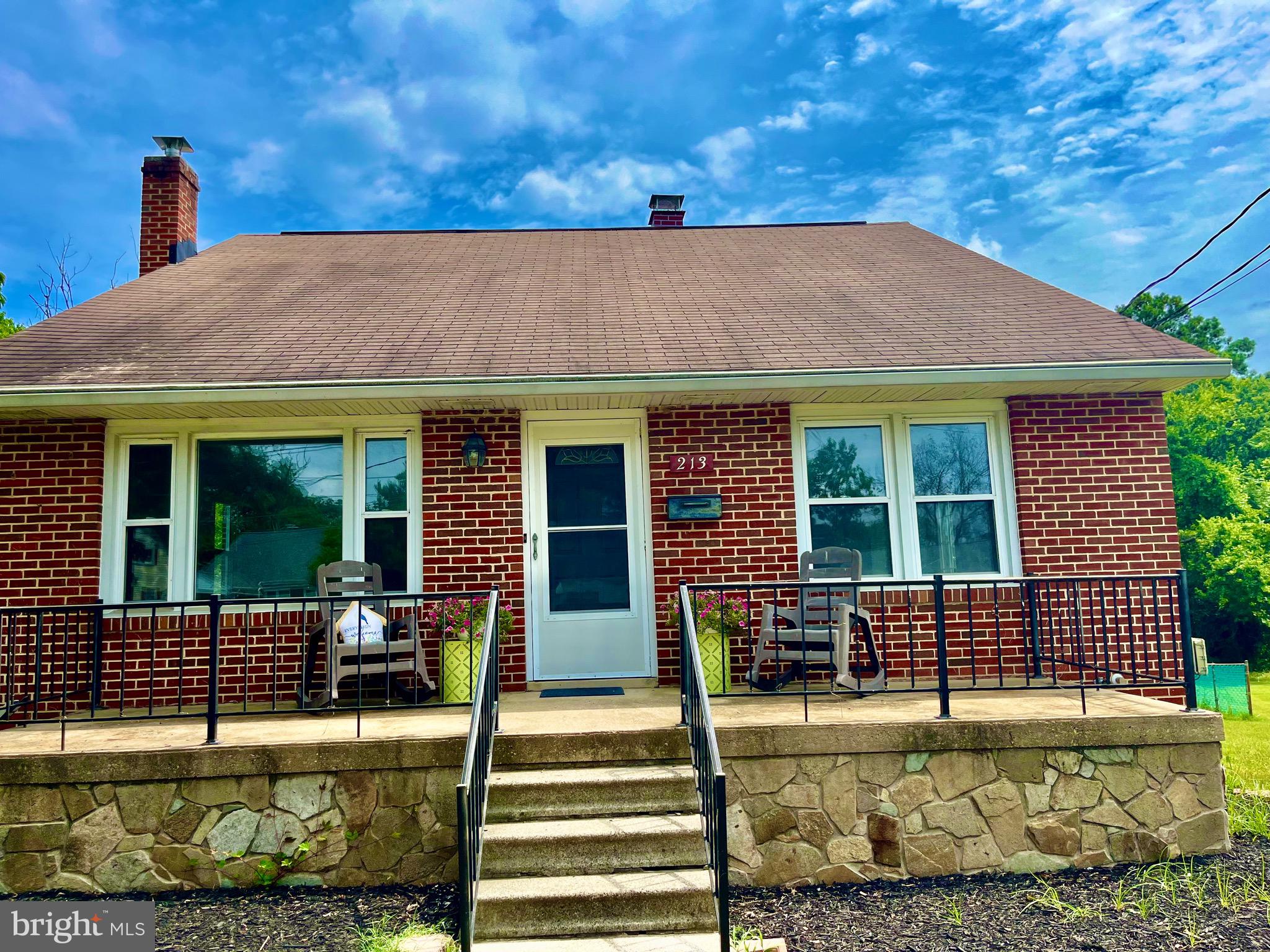 OAK SPRINGS - Residential