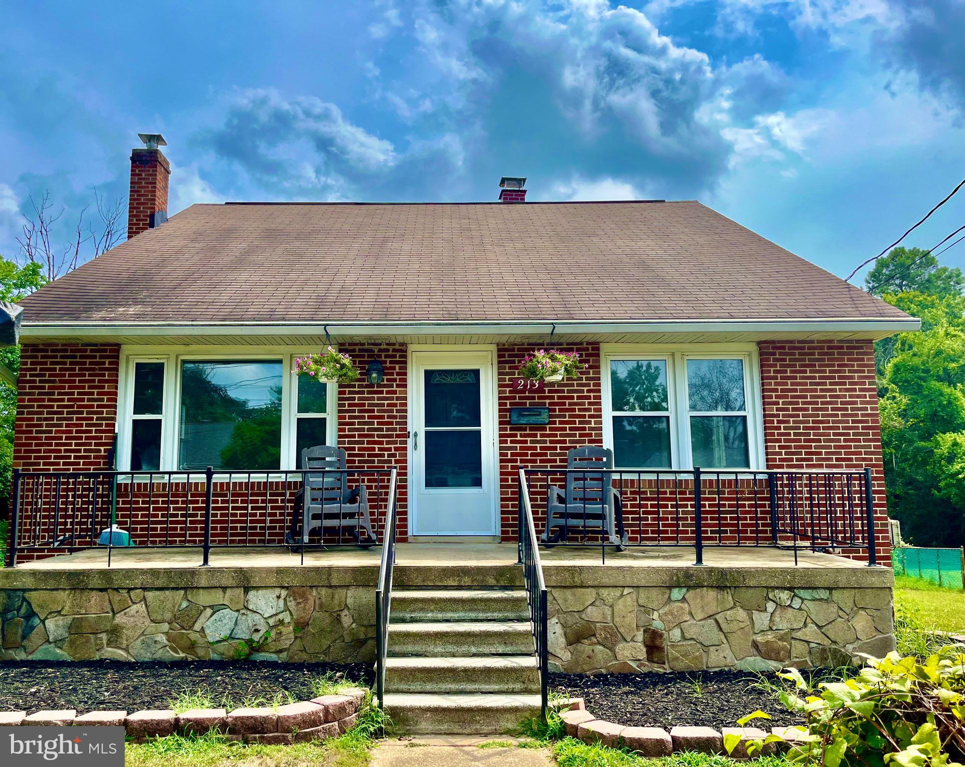 OAK SPRINGS - Residential