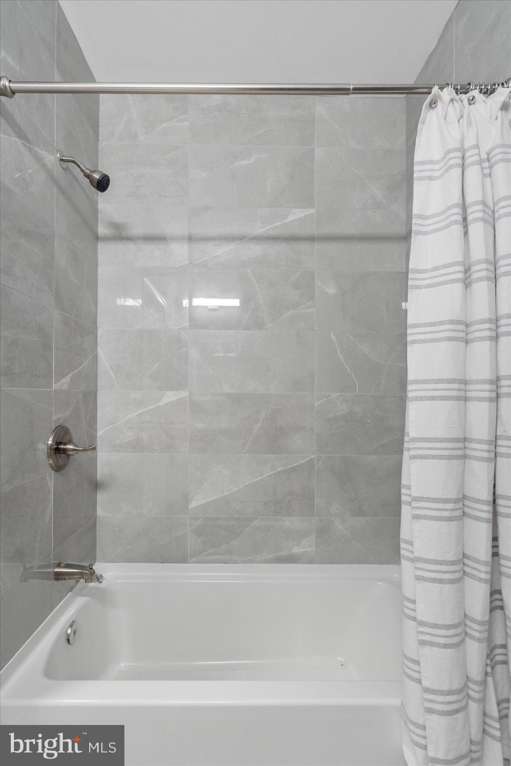 MIDTOWN EDMONDSON - Residential