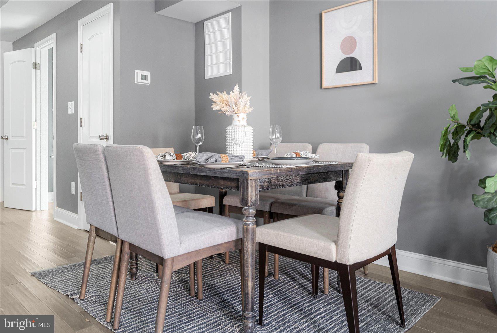 MIDTOWN EDMONDSON - Residential