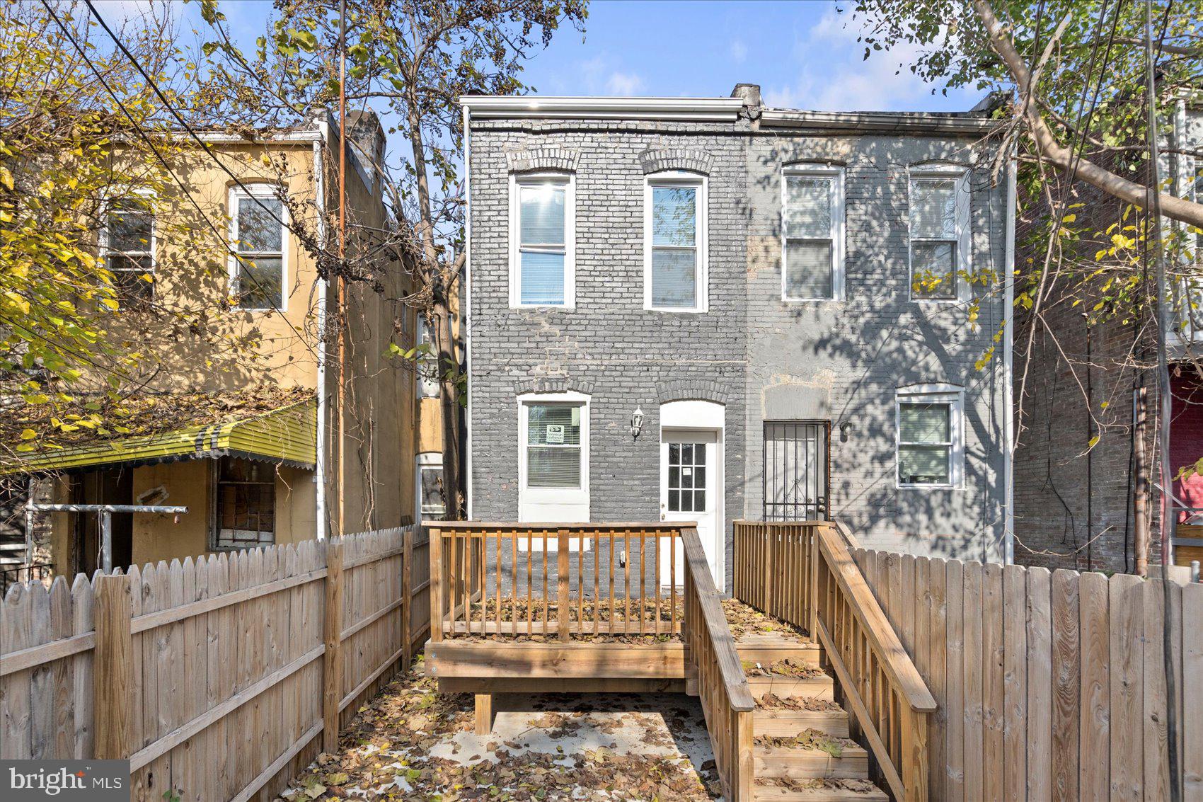 MIDTOWN EDMONDSON - Residential