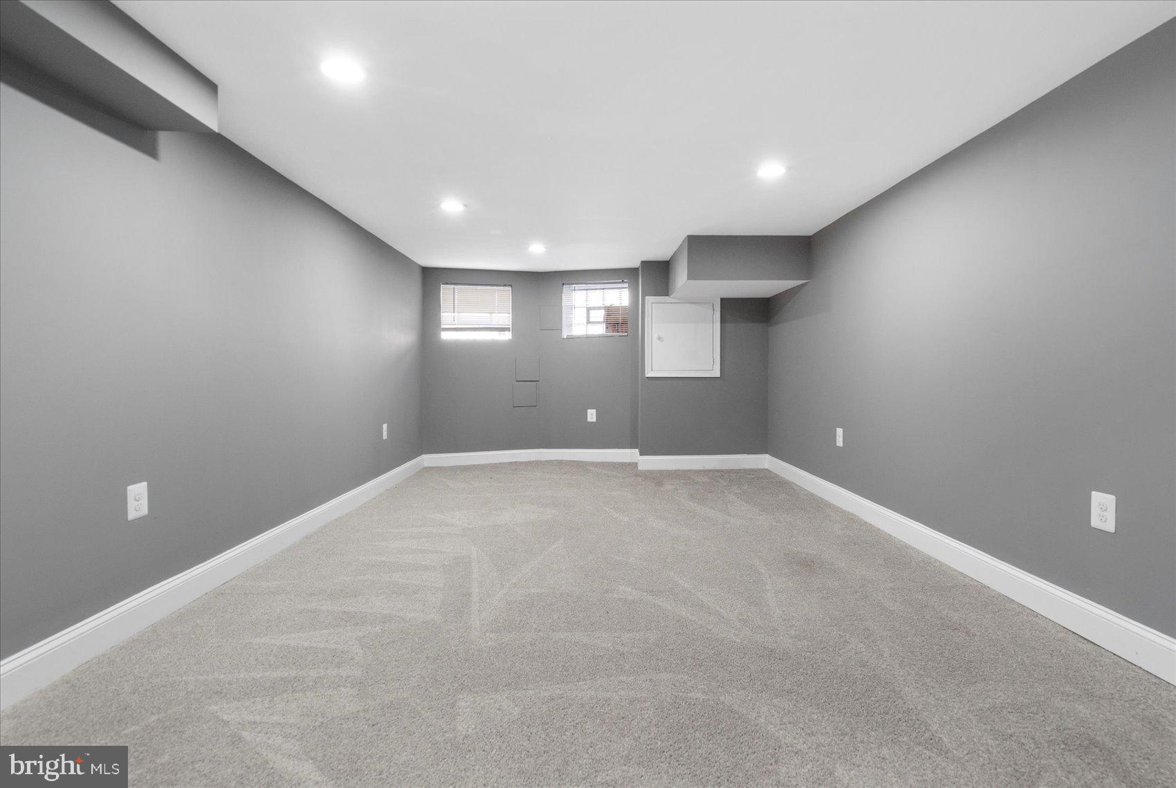 MIDTOWN EDMONDSON - Residential