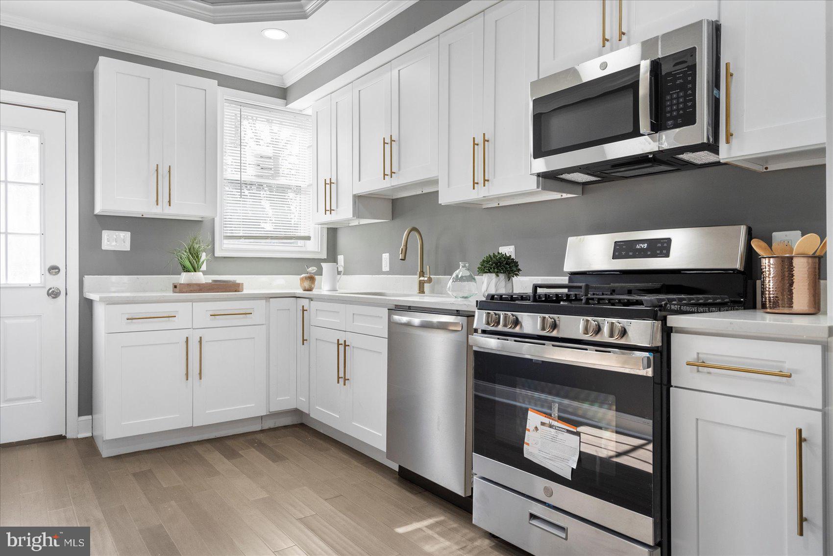 MIDTOWN EDMONDSON - Residential