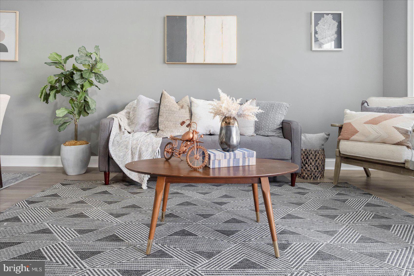 MIDTOWN EDMONDSON - Residential