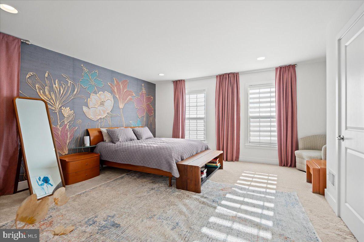 CREST OF ALEXANDRIA - Residential